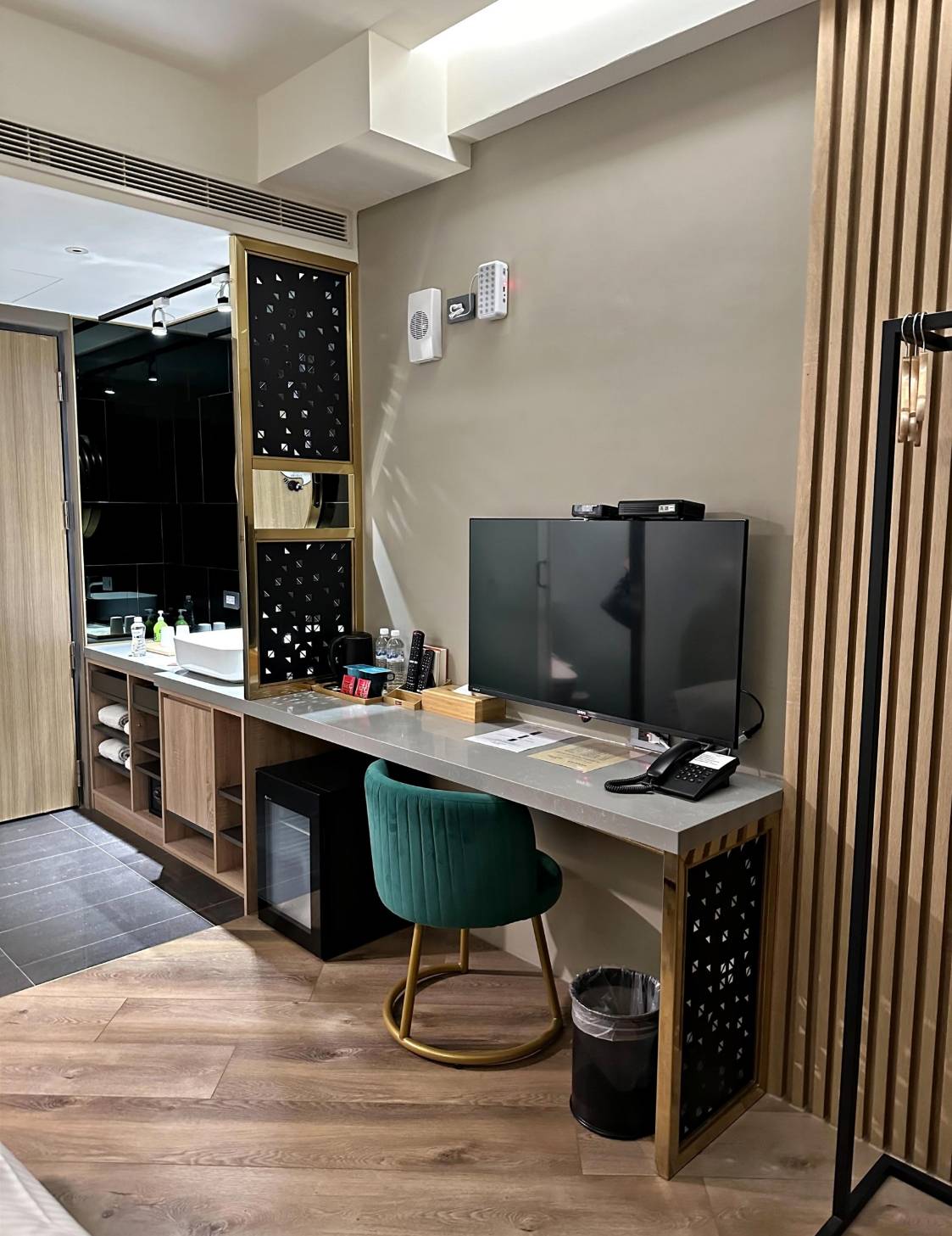 高雄市前金區住宿推薦｜高雄行旅 Hotel Leisure Kaohsiung｜高雄捷運前金站步行1分鐘，吃喝玩樂生活機能方便，盡享悠然愜意休閒時光之高雄行旅入住心得分享！