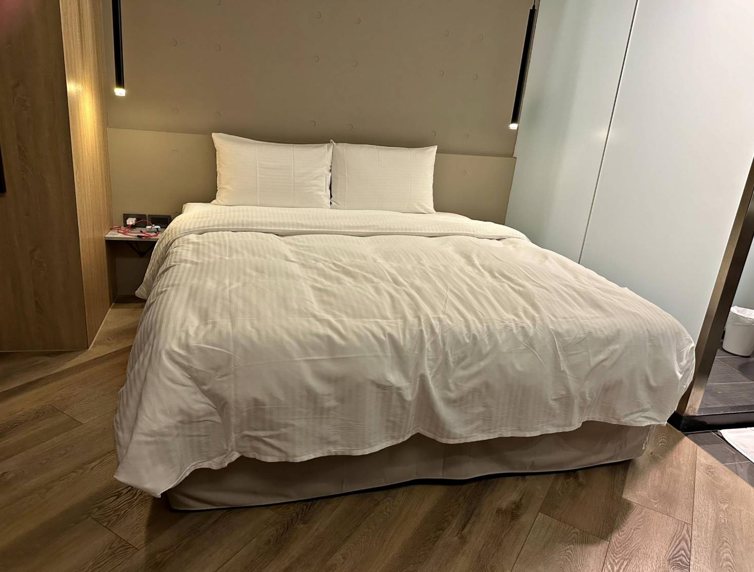 高雄市前金區住宿推薦｜高雄行旅 Hotel Leisure Kaohsiung｜高雄捷運前金站步行1分鐘，吃喝玩樂生活機能方便，盡享悠然愜意休閒時光之高雄行旅入住心得分享！