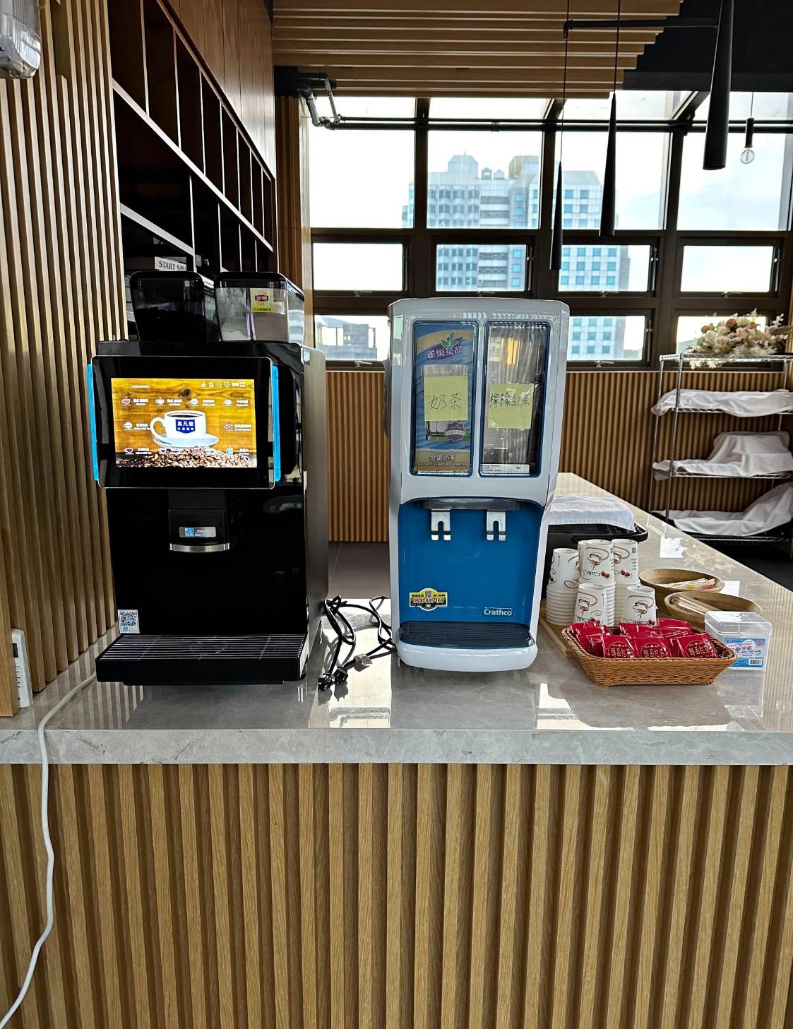 高雄市前金區住宿推薦｜高雄行旅 Hotel Leisure Kaohsiung｜高雄捷運前金站步行1分鐘，吃喝玩樂生活機能方便，盡享悠然愜意休閒時光之高雄行旅入住心得分享！