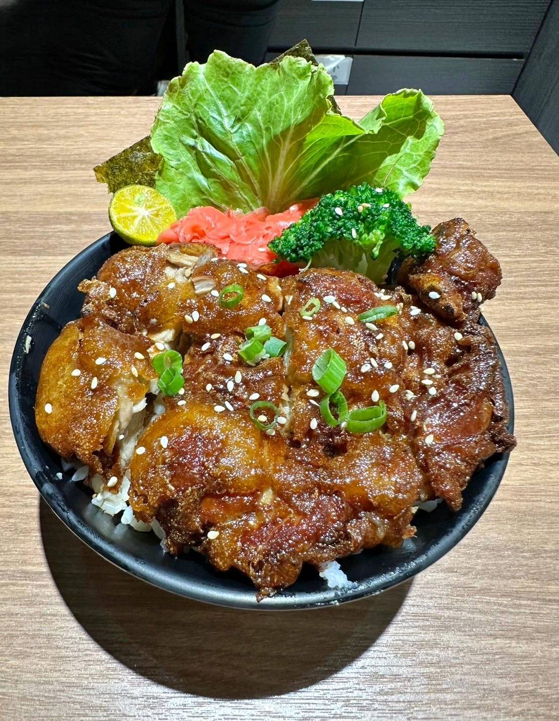 台南美味食記|牛丁次郎坊—台南新營支店|經典燒烤丼飯麵食、平價創意料理、湯品小菜佳餚蛋糕之美食饗宴! - 第21張圖 台南美味食記|牛丁次郎坊—台南新營支店|經典燒烤丼飯麵食、平價創意料理、湯品小菜佳餚蛋糕之美食饗宴!
