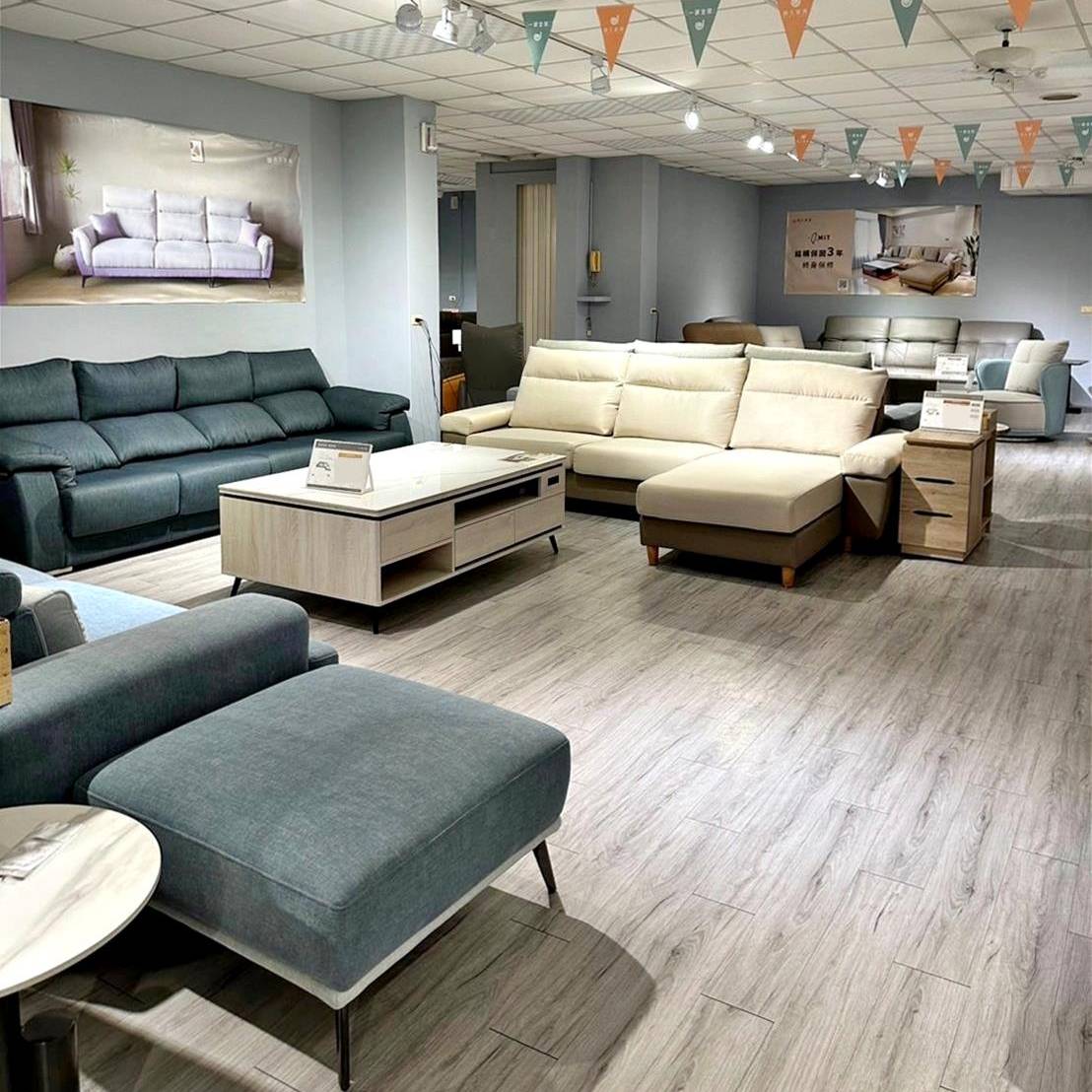 嘉義家具推薦｜明久家具嘉義旗艦店｜鄰近民雄火車站，台灣在地品牌，沙發、床墊工廠直營，價格親民、CP值高，客製化家具滿足客群需求！