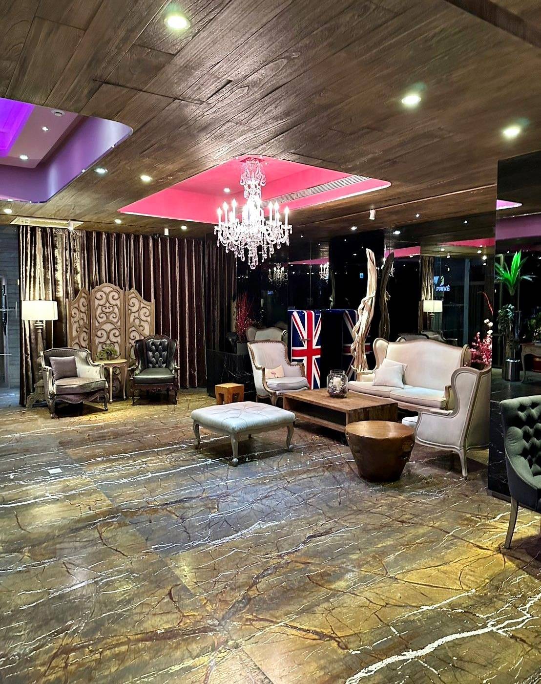 台北市萬華區住宿推薦｜薆悅酒店西寧館 Inhouse Hotel Taipei｜台北捷運西門町站步行5分鐘，吃喝玩樂生活機能方便，盡享靜謐雅致住宿氛圍之薆悅酒店西寧館開箱分享！