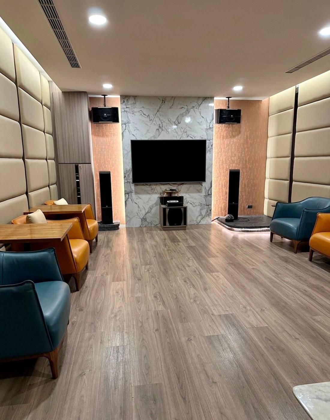 桃園市龜山區住宿推薦｜悅徠舘商務飯店JOYFULTEL｜機場捷運長庚醫院站步行17分鐘，旅人尊享多樣服務設施，享受舒適如家溫馨氛圍之悅徠舘開箱分享！