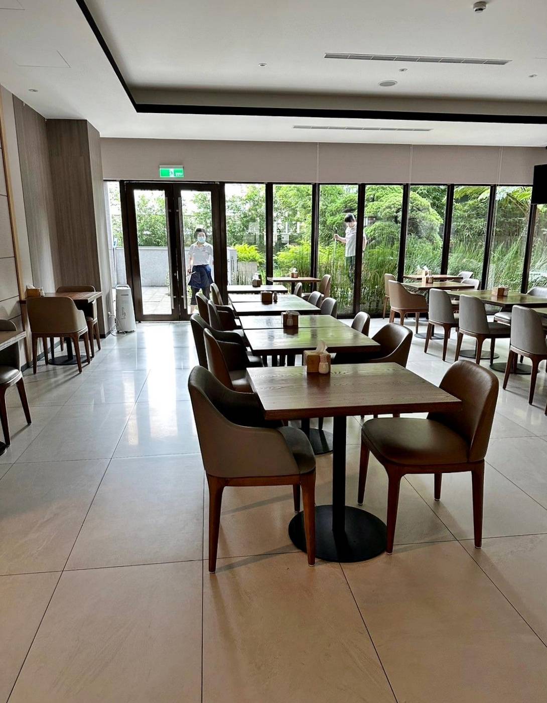 桃園市龜山區住宿推薦｜悅徠舘商務飯店JOYFULTEL｜機場捷運長庚醫院站步行17分鐘，旅人尊享多樣服務設施，享受舒適如家溫馨氛圍之悅徠舘開箱分享！