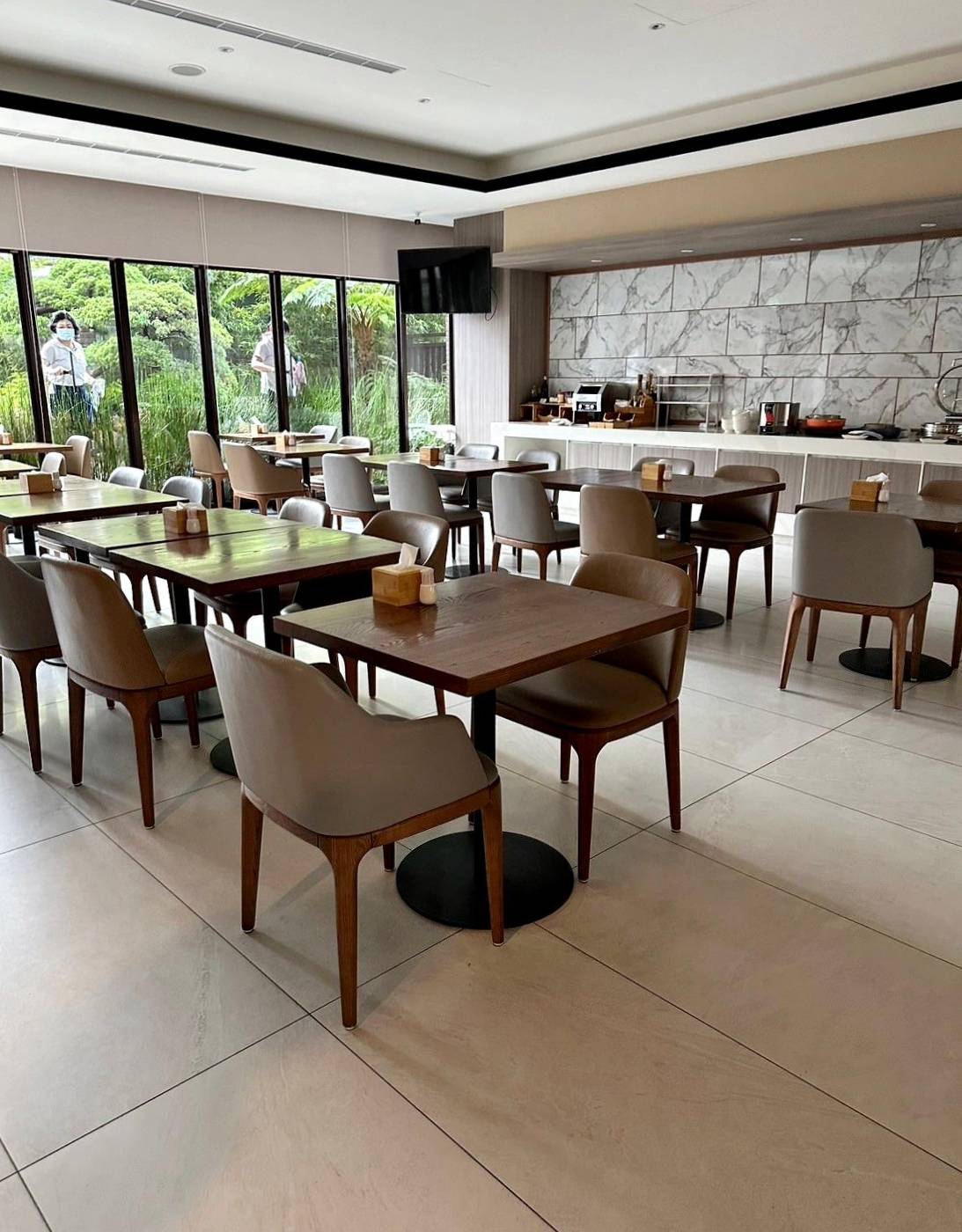 桃園市龜山區住宿推薦｜悅徠舘商務飯店JOYFULTEL｜機場捷運長庚醫院站步行17分鐘，旅人尊享多樣服務設施，享受舒適如家溫馨氛圍之悅徠舘開箱分享！