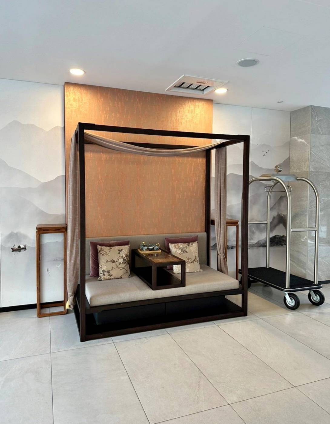 桃園市龜山區住宿推薦｜悅徠舘商務飯店JOYFULTEL｜機場捷運長庚醫院站步行17分鐘，旅人尊享多樣服務設施，享受舒適如家溫馨氛圍之悅徠舘開箱分享！