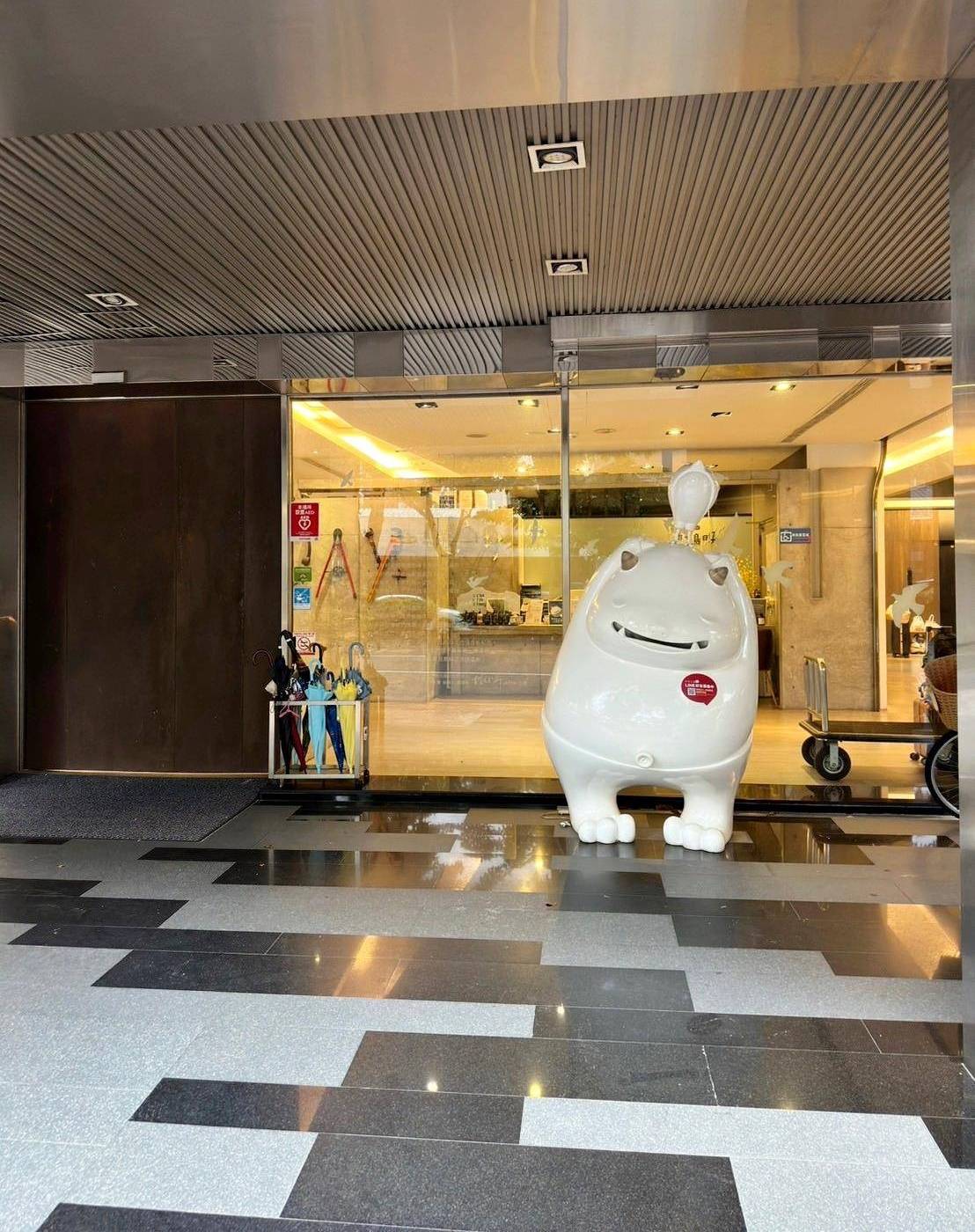 台中西區住宿推薦｜承億文旅台中鳥日子｜平價住宿附停車場、早餐豐富讓人驚艷、滿滿設計風格、賦予寧靜閒逸自在的氛圍之承億文旅台中鳥日子入住心得分享！