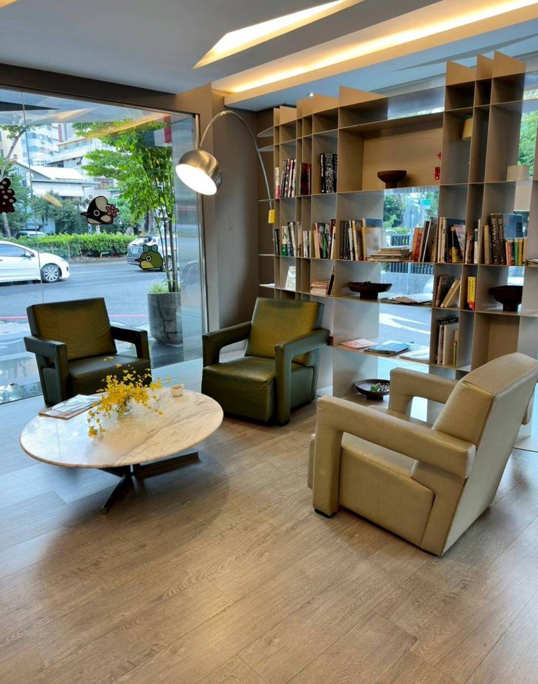 台中西區住宿推薦｜承億文旅台中鳥日子｜平價住宿附停車場、早餐豐富讓人驚艷、滿滿設計風格、賦予寧靜閒逸自在的氛圍之承億文旅台中鳥日子入住心得分享！