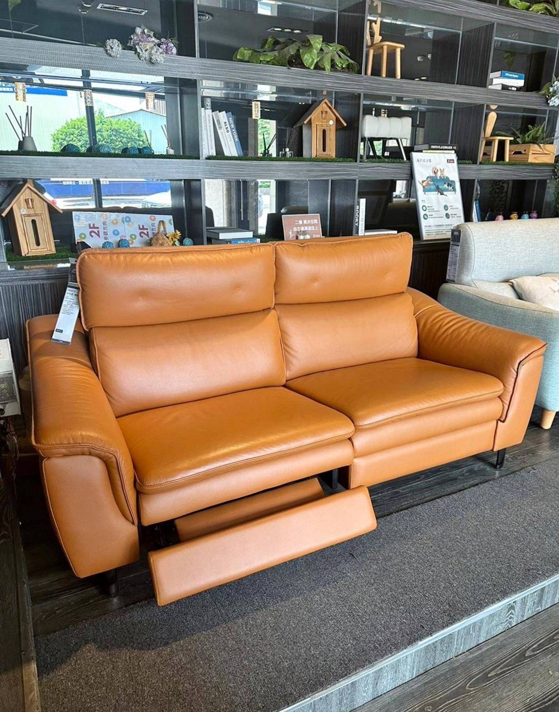 新北家具推薦｜億家具批發倉庫新莊店｜台灣製造平價精品家具，工廠直營客製化沙發，人人可享批發價，打造舒適質感居家生活！