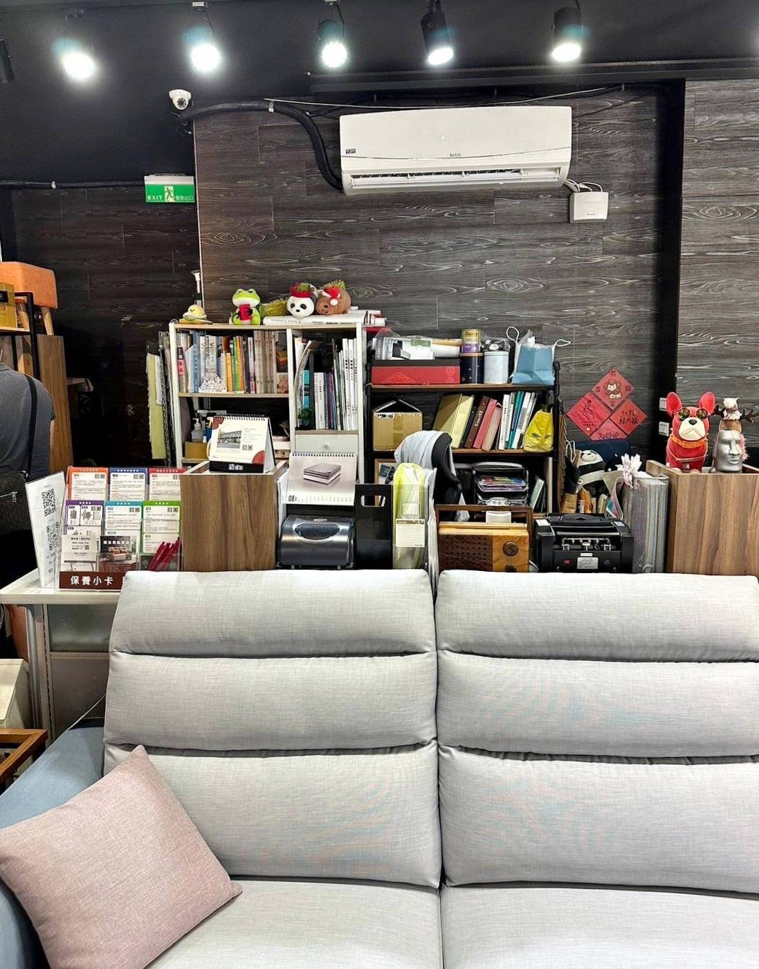 新北家具推薦｜億家具批發倉庫新莊店｜台灣製造平價精品家具，工廠直營客製化沙發，人人可享批發價，打造舒適質感居家生活！