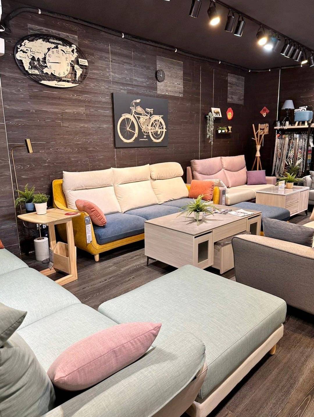 新北家具推薦｜億家具批發倉庫新莊店｜台灣製造平價精品家具，工廠直營客製化沙發，人人可享批發價，打造舒適質感居家生活！