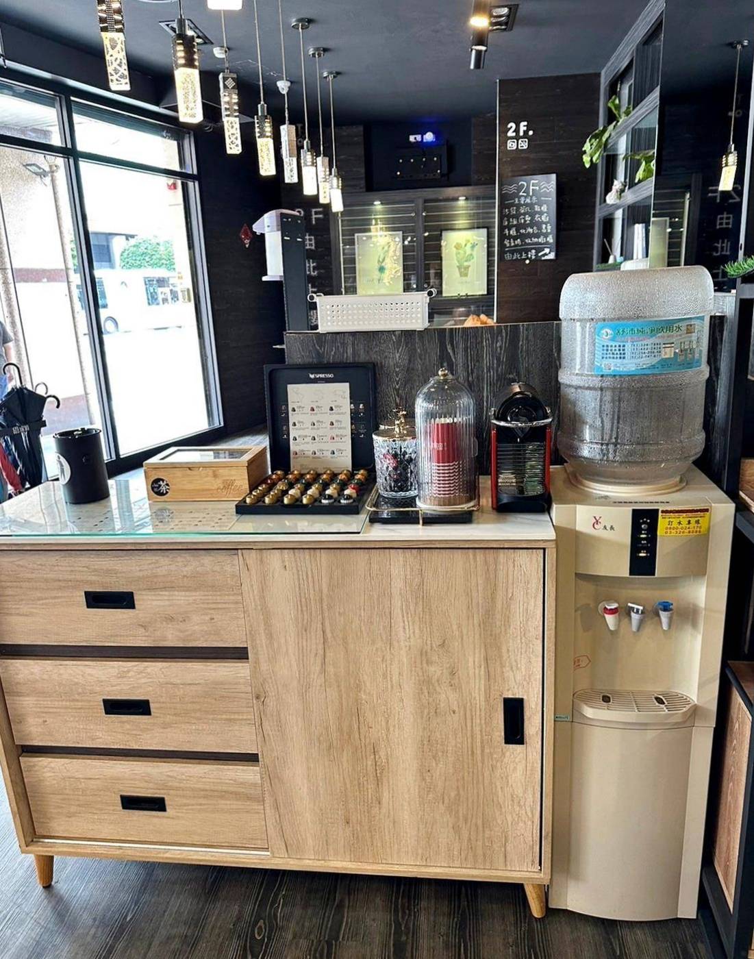 新北家具推薦｜億家具批發倉庫新莊店｜台灣製造平價精品家具，工廠直營客製化沙發，人人可享批發價，打造舒適質感居家生活！