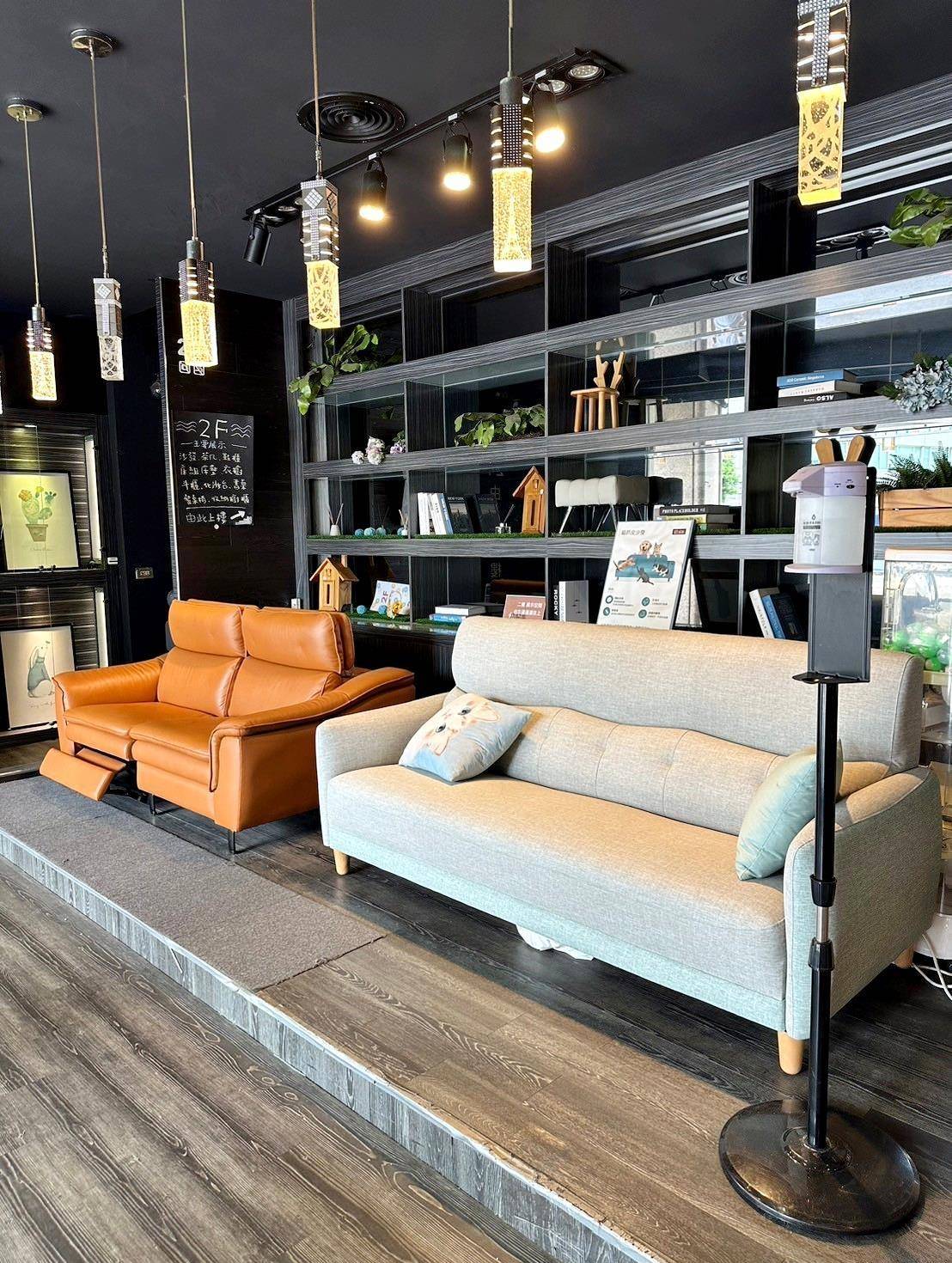 新北家具推薦｜億家具批發倉庫新莊店｜台灣製造平價精品家具，工廠直營客製化沙發，人人可享批發價，打造舒適質感居家生活！