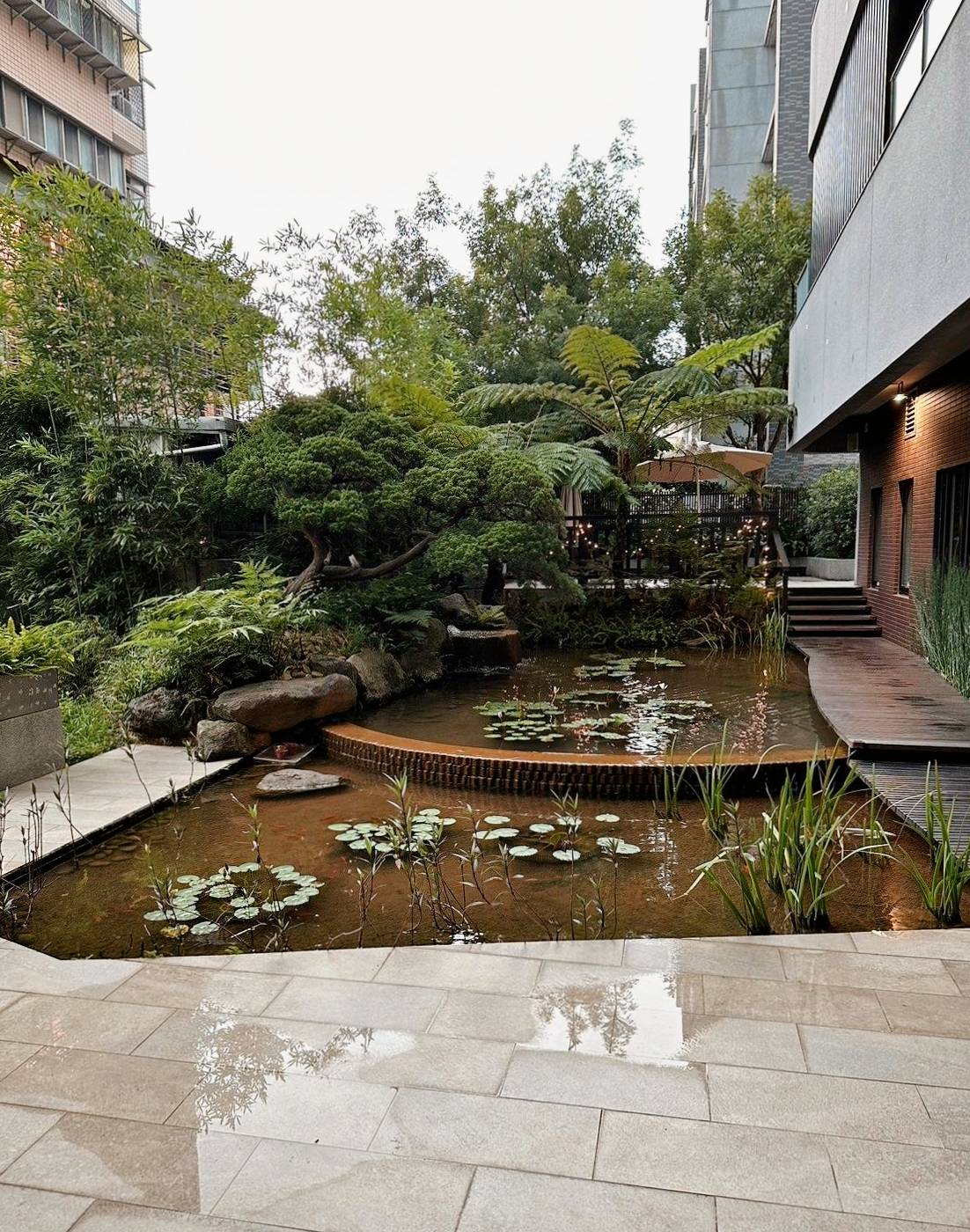 桃園市龜山區住宿推薦｜悅徠舘商務飯店JOYFULTEL｜機場捷運長庚醫院站步行17分鐘，旅人尊享多樣服務設施，享受舒適如家溫馨氛圍之悅徠舘開箱分享！