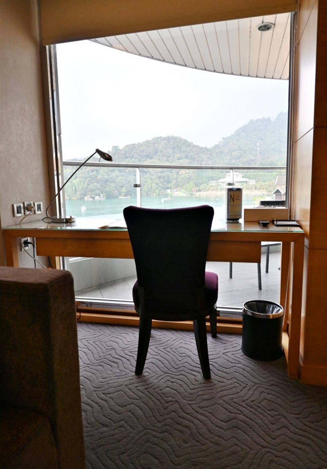 南投縣魚池鄉日月潭住宿推薦｜日月潭飯店晶澤會館THE CRYSTAL RESORT｜伊達邵商店街旁、一覽日月潭絕美湖景、媲美星級料理、亞覓湖景餐酒館美食應有盡有之晶澤會館一泊二食開箱分享！