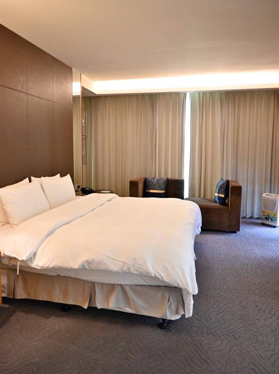 南投縣魚池鄉日月潭住宿推薦｜日月潭飯店晶澤會館THE CRYSTAL RESORT｜伊達邵商店街旁、一覽日月潭絕美湖景、媲美星級料理、亞覓湖景餐酒館美食應有盡有之晶澤會館一泊二食開箱分享！