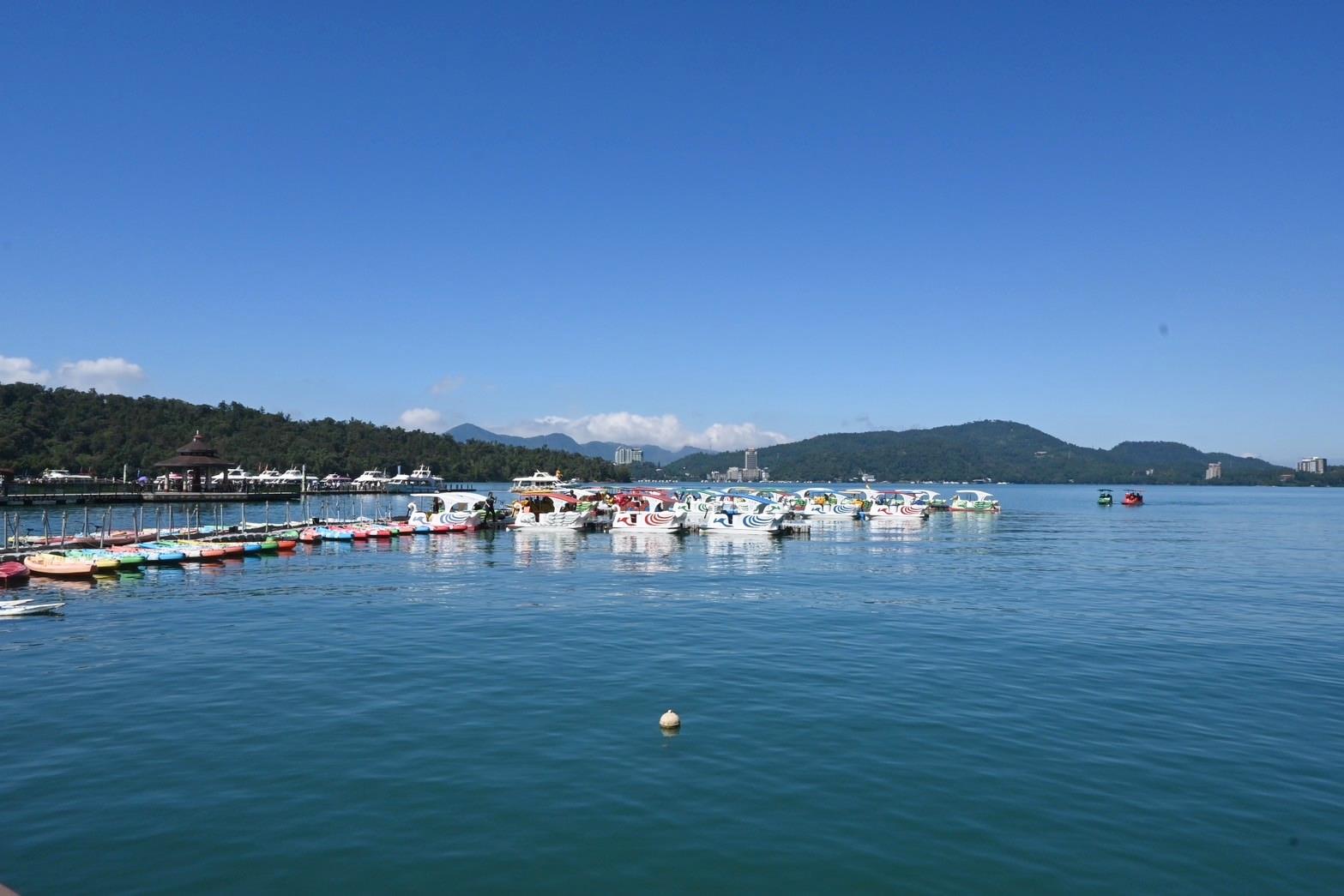 南投縣魚池鄉日月潭住宿推薦｜日月潭飯店晶澤會館THE CRYSTAL RESORT｜伊達邵商店街旁、一覽日月潭絕美湖景、媲美星級料理、亞覓湖景餐酒館美食應有盡有之晶澤會館一泊二食開箱分享！