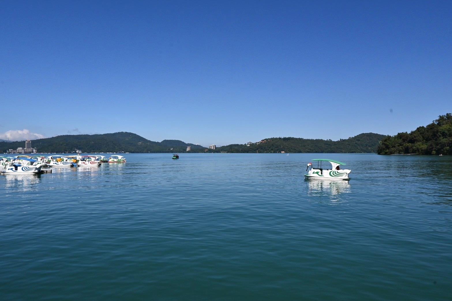 南投縣魚池鄉日月潭住宿推薦｜日月潭飯店晶澤會館THE CRYSTAL RESORT｜伊達邵商店街旁、一覽日月潭絕美湖景、媲美星級料理、亞覓湖景餐酒館美食應有盡有之晶澤會館一泊二食開箱分享！
