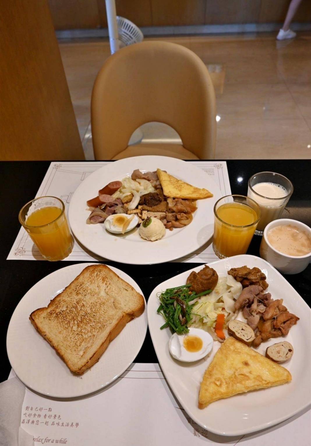 南投縣魚池鄉日月潭住宿推薦｜日月潭飯店晶澤會館THE CRYSTAL RESORT｜伊達邵商店街旁、一覽日月潭絕美湖景、媲美星級料理、亞覓湖景餐酒館美食應有盡有之晶澤會館一泊二食開箱分享！