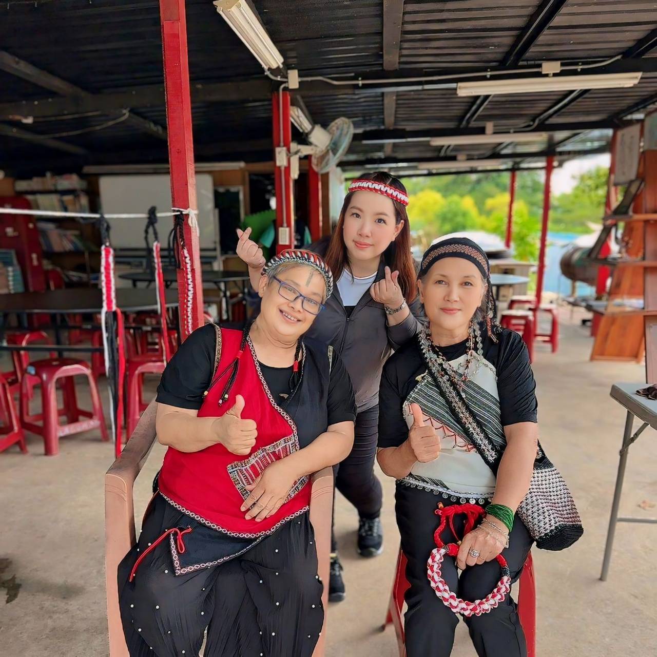 桃園市復興區露營推薦｜溪口台露營渡假園區｜夜宿諾美締露營車，兩側環山風景秀麗，適合各齡層之懶人露營入住心得分享！