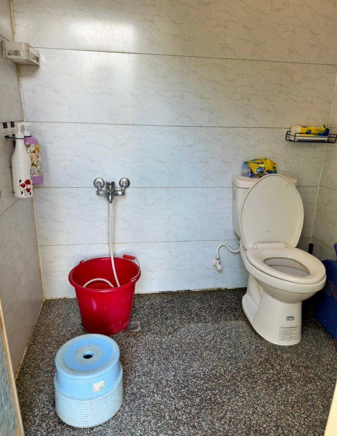 桃園市復興區露營推薦｜溪口台露營渡假園區｜夜宿諾美締露營車，兩側環山風景秀麗，適合各齡層之懶人露營入住心得分享！