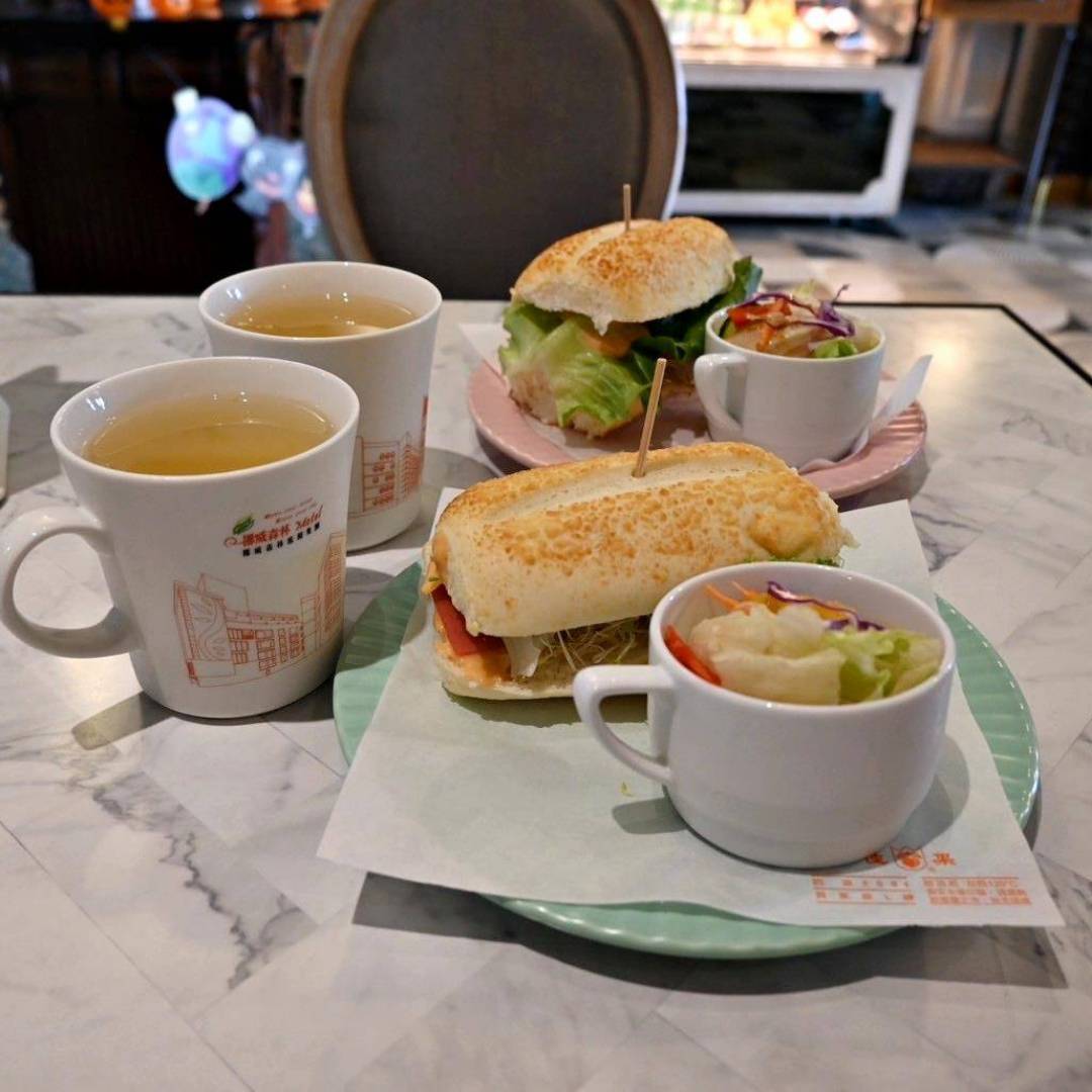 台中中區住宿推薦｜挪威森林行旅台中行旅3號館｜步行可達台中火車站，森林小語早餐輕食驚艷，每間客房設獨立對外窗，享受自在漫遊愜意時光之挪威森林行旅3號館入住心得分享！