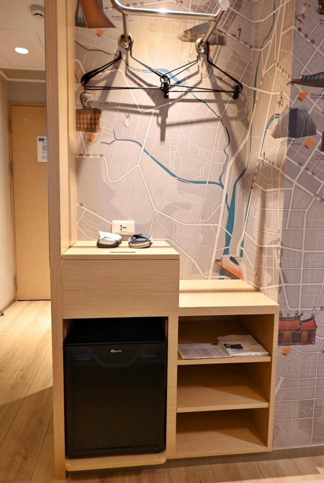 台中西屯區住宿推薦｜臺中逢甲智選假日酒店｜提供住宿客免費停車場，設施多元附洗衣健身房，輕鬆步行即到逢甲夜市，吃喝玩樂生活機能方便之臺中逢甲智選假日酒店入住心得分享！