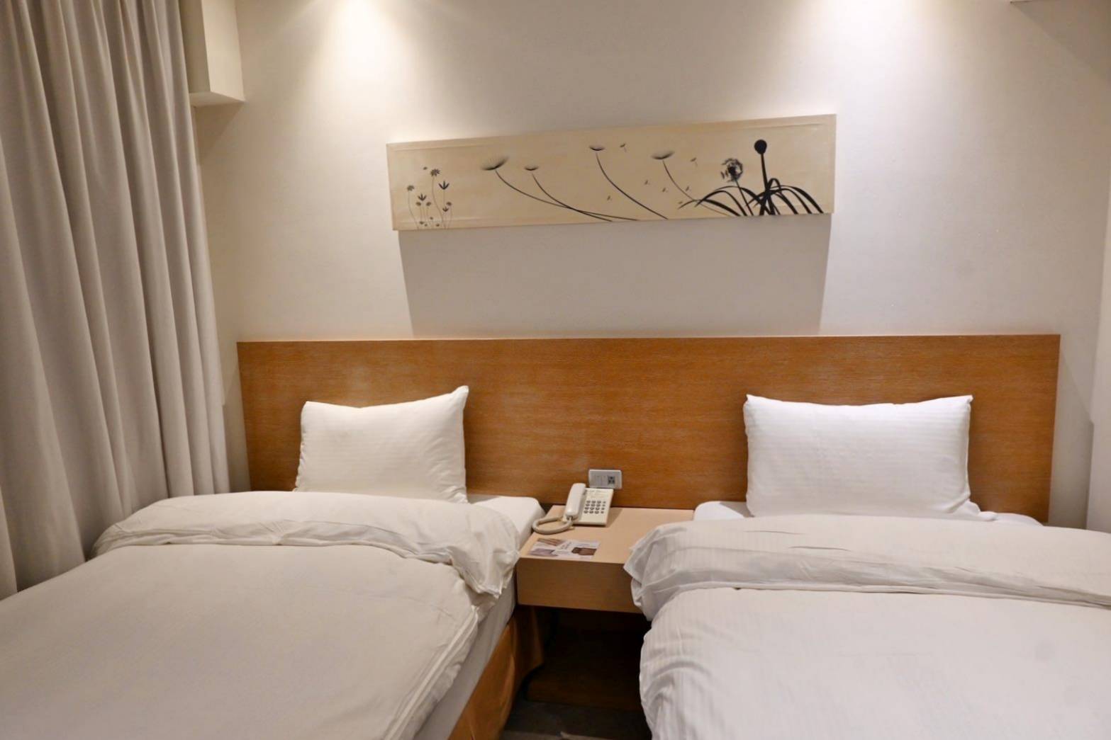 台中西屯區住宿推薦｜台中碧根逢甲酒店Beacon Hotel｜三訪入住碧根家庭套房，自助早餐豐富多樣，地下室設停車場，距離逢甲夜市步行僅1分鐘，吃喝玩樂生活機能一應俱全之碧根逢甲酒店入住心得分享！