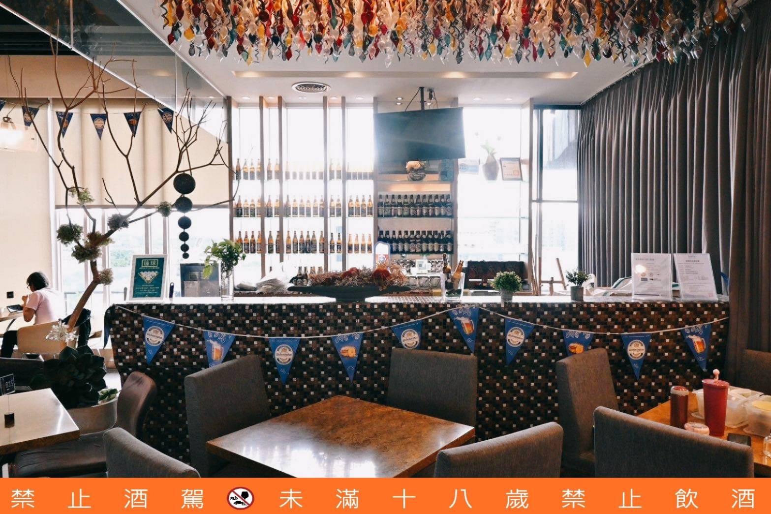 台中西屯區住宿推薦｜台中碧根逢甲酒店Beacon Hotel｜三訪入住碧根家庭套房，自助早餐豐富多樣，地下室設停車場，距離逢甲夜市步行僅1分鐘，吃喝玩樂生活機能一應俱全之碧根逢甲酒店入住心得分享！