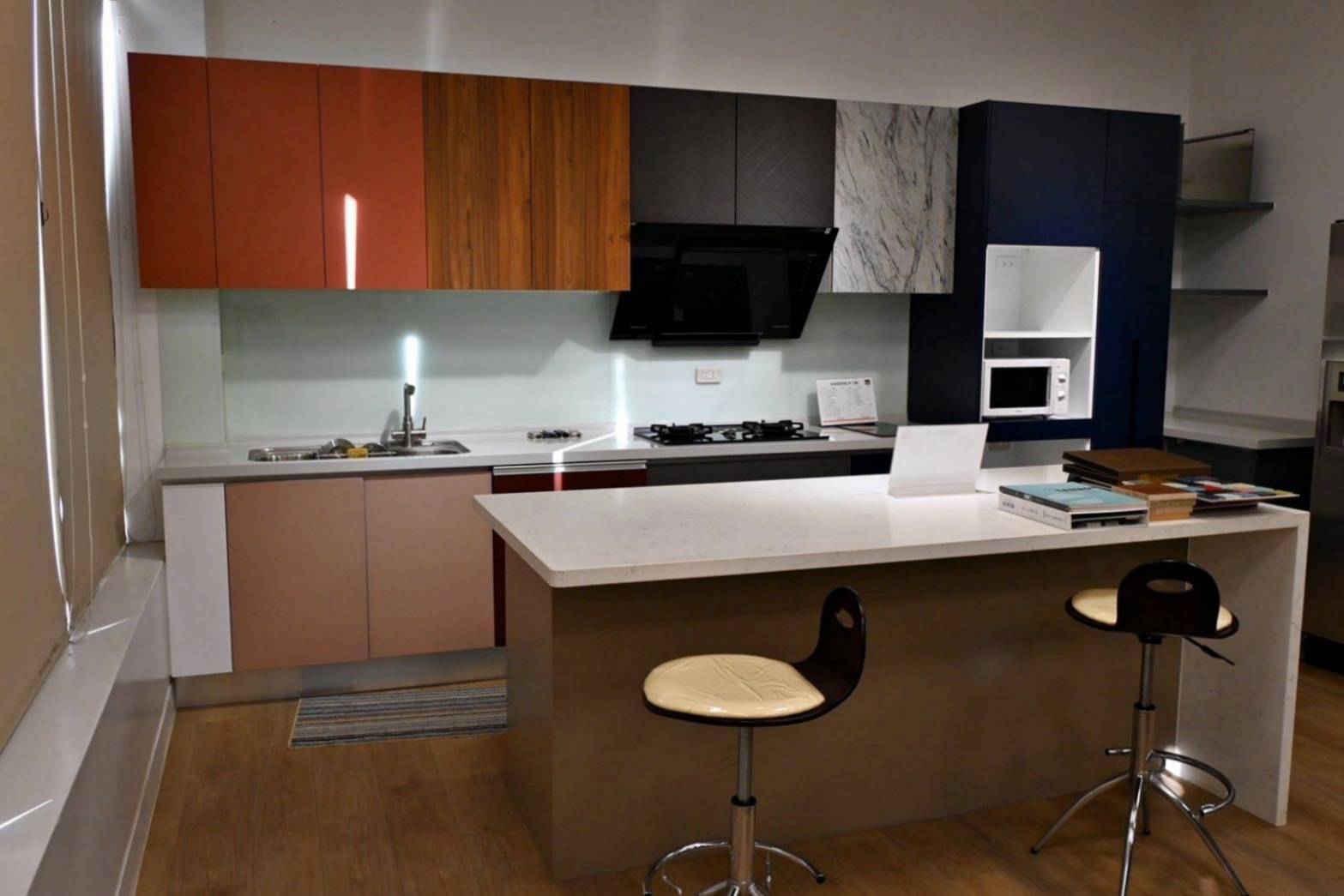 鹿港家具推薦｜彰化鹿港先進傢俱（iCAKU愛庫家居）｜彰化鹿港在地家具工廠，擁有3000坪賣場，家具寢具應有盡有，客製化滿足各種需求，輕鬆享有舒適質感居家生活！