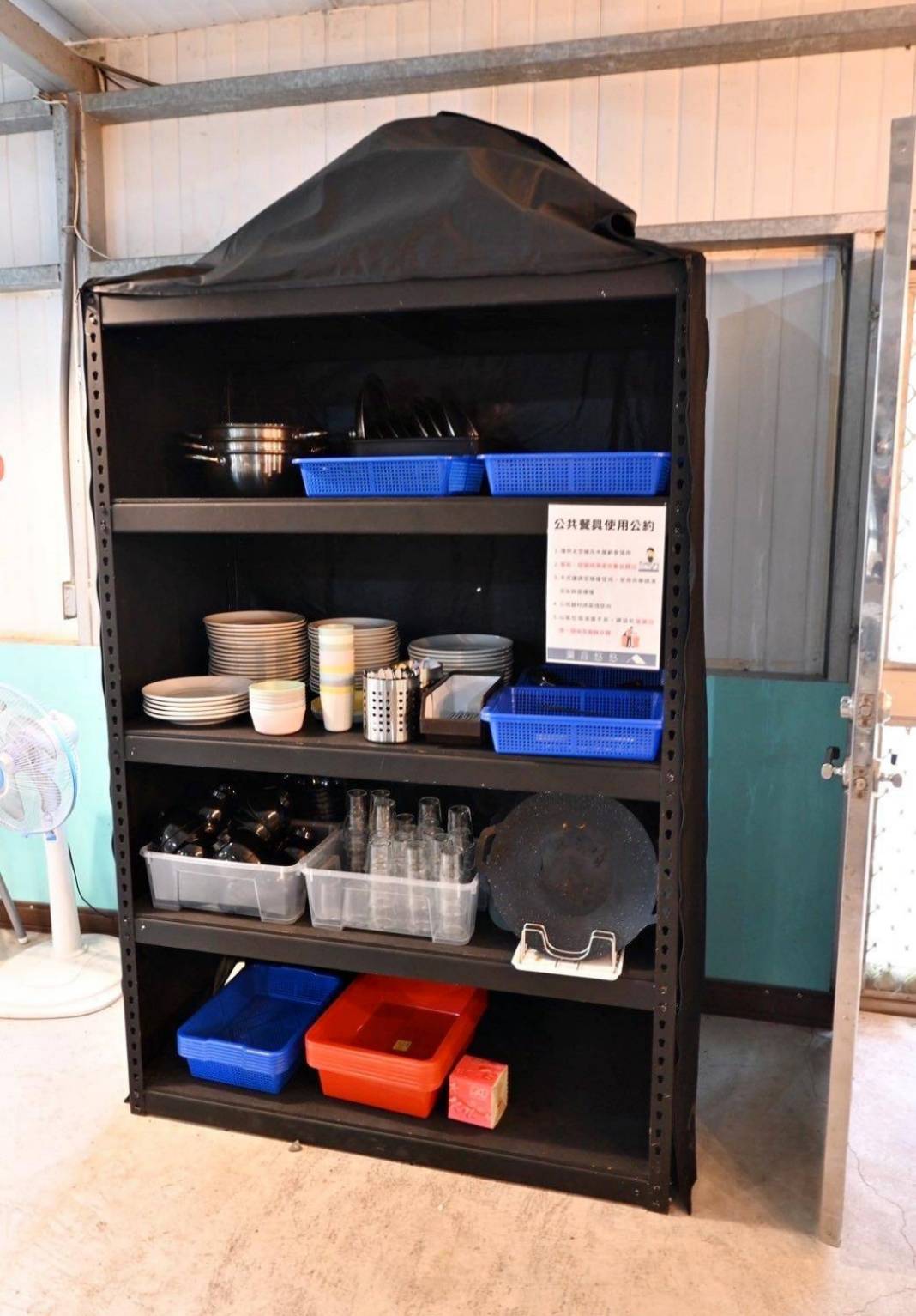 新竹縣尖石鄉露營推薦｜瀾音悠悠 Lanvillage｜夜宿尊爵太空艙，綠蔭扶疏風景宜人，適合各年齡層之懶人露營入住心得分享！