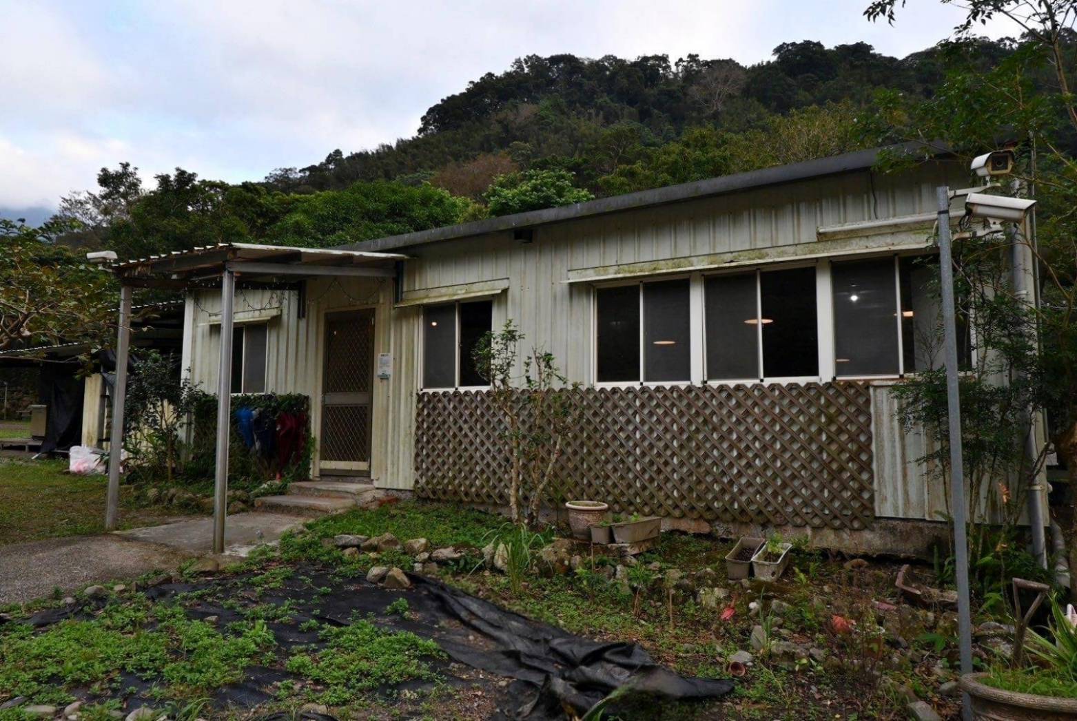 新竹縣尖石鄉露營推薦｜瀾音悠悠 Lanvillage｜夜宿尊爵太空艙，綠蔭扶疏風景宜人，適合各年齡層之懶人露營入住心得分享！