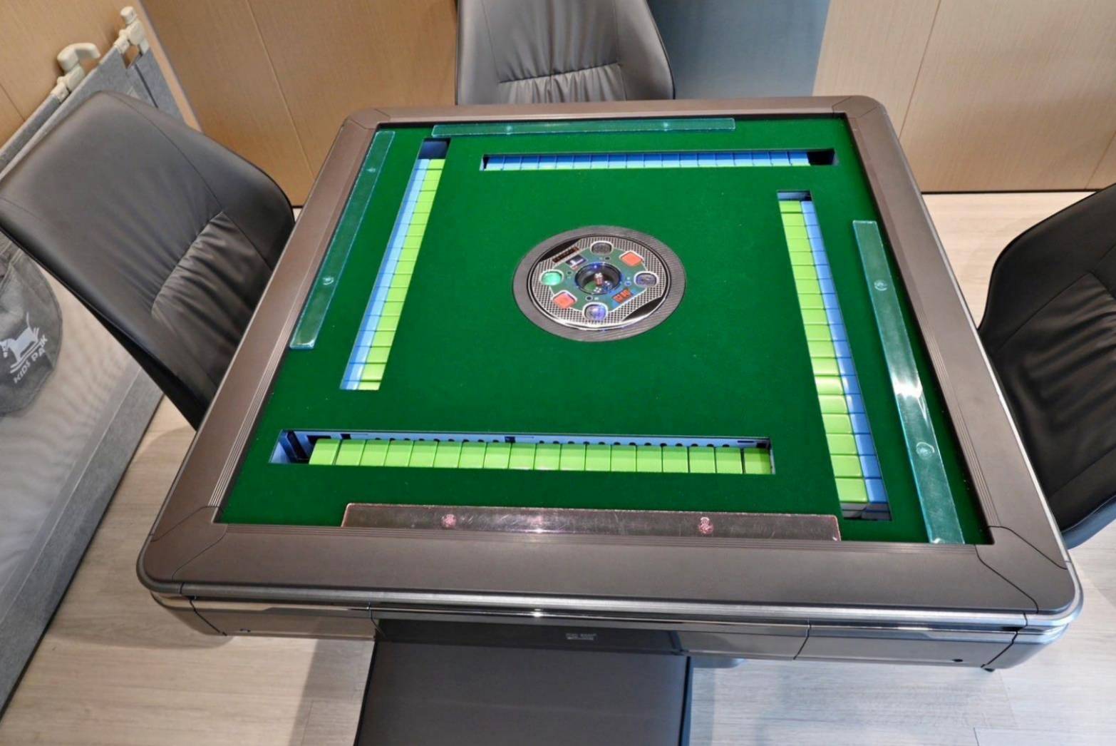 新竹縣尖石鄉露營推薦｜瀾音悠悠 Lanvillage｜夜宿尊爵太空艙，綠蔭扶疏風景宜人，適合各年齡層之懶人露營入住心得分享！