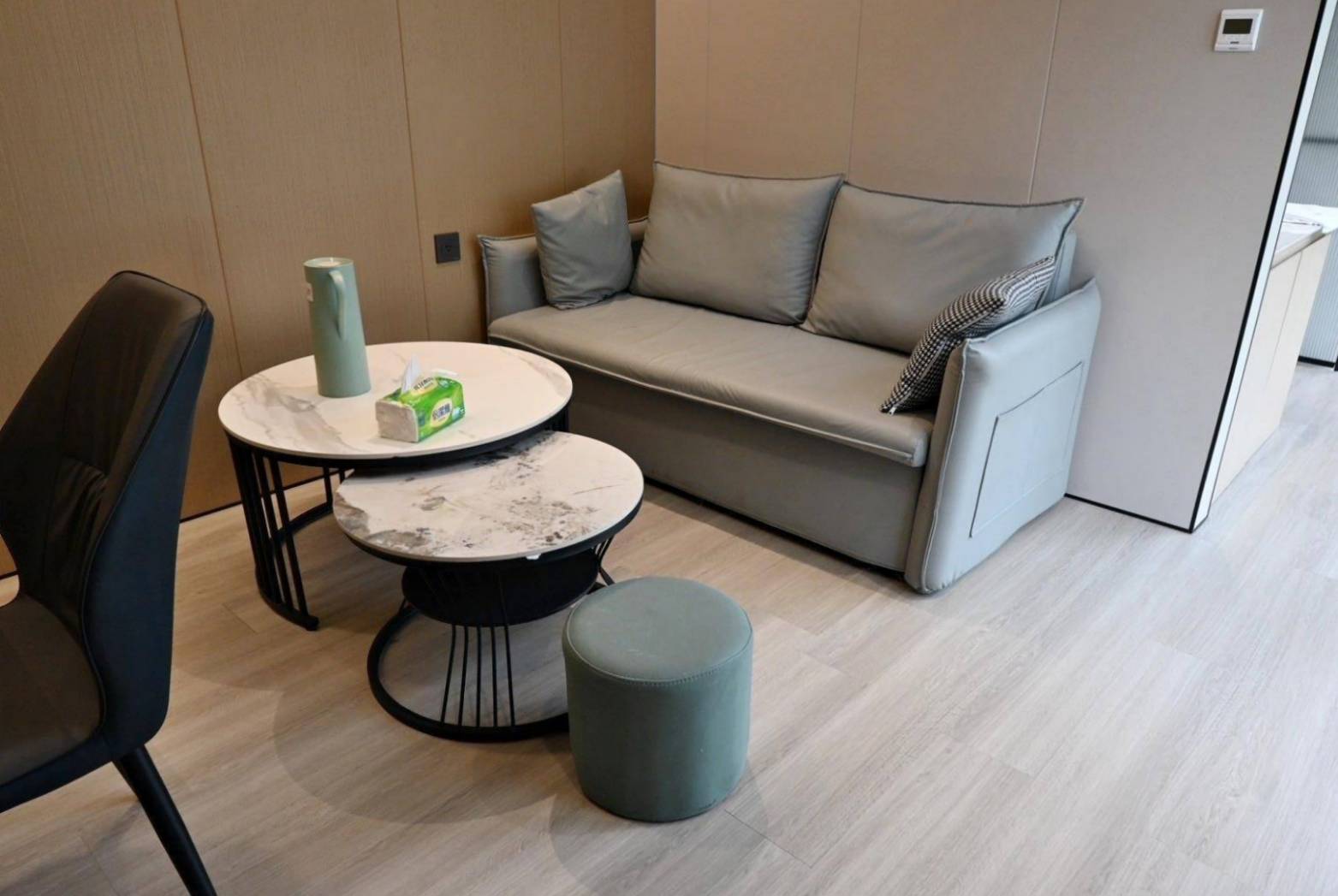 新竹縣尖石鄉露營推薦｜瀾音悠悠 Lanvillage｜夜宿尊爵太空艙，綠蔭扶疏風景宜人，適合各年齡層之懶人露營入住心得分享！