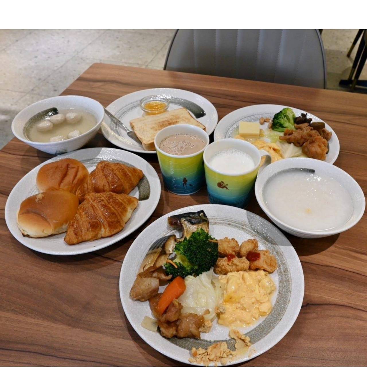 高雄市前金區住宿推薦｜福容徠旅高雄店｜福容大飯店創建的輕旅品牌，步行至高雄前金捷運站僅3分鐘，免費迎賓飲品點心及健身房之福容徠旅高雄店開箱分享！