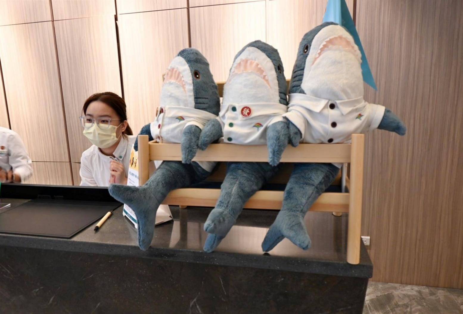 高雄市前金區住宿推薦｜福容徠旅高雄店｜福容大飯店創建的輕旅品牌，步行至高雄前金捷運站僅3分鐘，免費迎賓飲品點心及健身房之福容徠旅高雄店開箱分享！