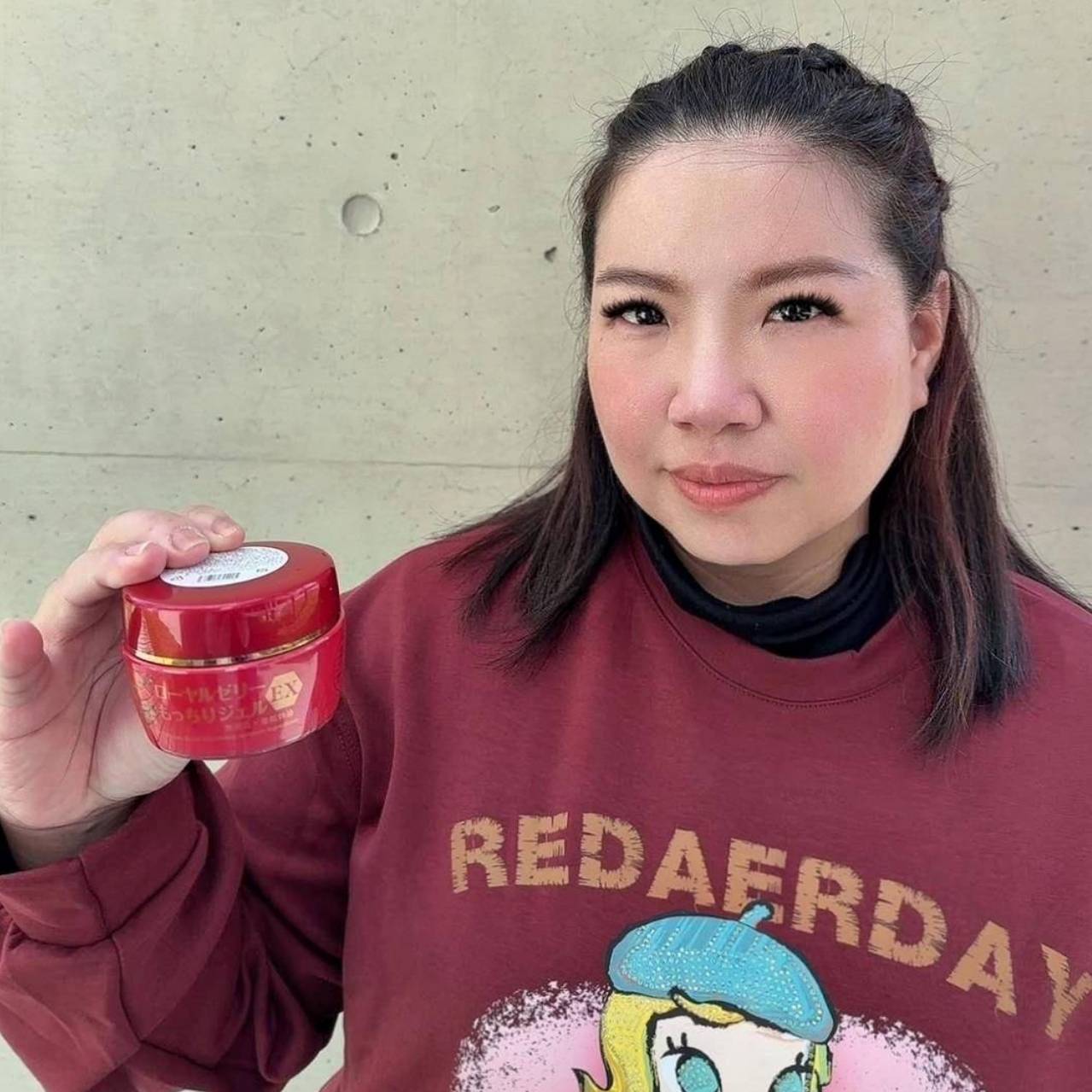 換季首選保養推薦|OZIO歐姬兒蜂王乳凝露EX(紅瓶)|熟齡肌的極致首選,全新升級上市,舒緩乾燥肌膚,保養肌膚一瓶完勝! - 第32張圖 換季首選保養推薦|OZIO歐姬兒蜂王乳凝露EX(紅瓶)|熟齡肌的極致首選,全新升級上市,舒緩乾燥肌膚,保養肌膚一瓶完勝!