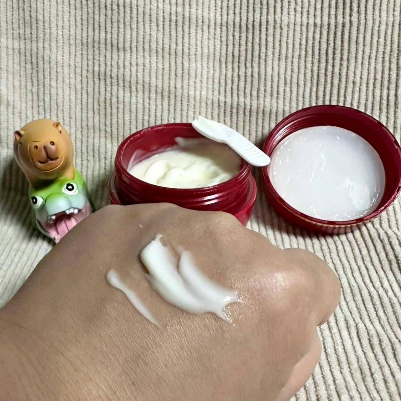 換季首選保養推薦|OZIO歐姬兒蜂王乳凝露EX(紅瓶)|熟齡肌的極致首選,全新升級上市,舒緩乾燥肌膚,保養肌膚一瓶完勝! - 第25張圖 換季首選保養推薦|OZIO歐姬兒蜂王乳凝露EX(紅瓶)|熟齡肌的極致首選,全新升級上市,舒緩乾燥肌膚,保養肌膚一瓶完勝!