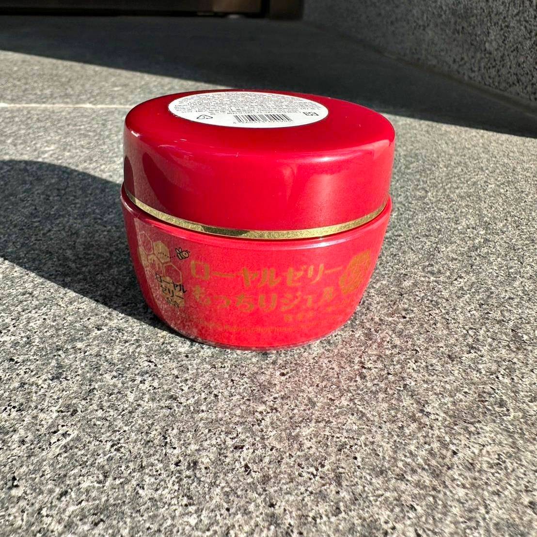 換季首選保養推薦|OZIO歐姬兒蜂王乳凝露EX(紅瓶)|熟齡肌的極致首選,全新升級上市,舒緩乾燥肌膚,保養肌膚一瓶完勝! - 第7張圖 換季首選保養推薦|OZIO歐姬兒蜂王乳凝露EX(紅瓶)|熟齡肌的極致首選,全新升級上市,舒緩乾燥肌膚,保養肌膚一瓶完勝!