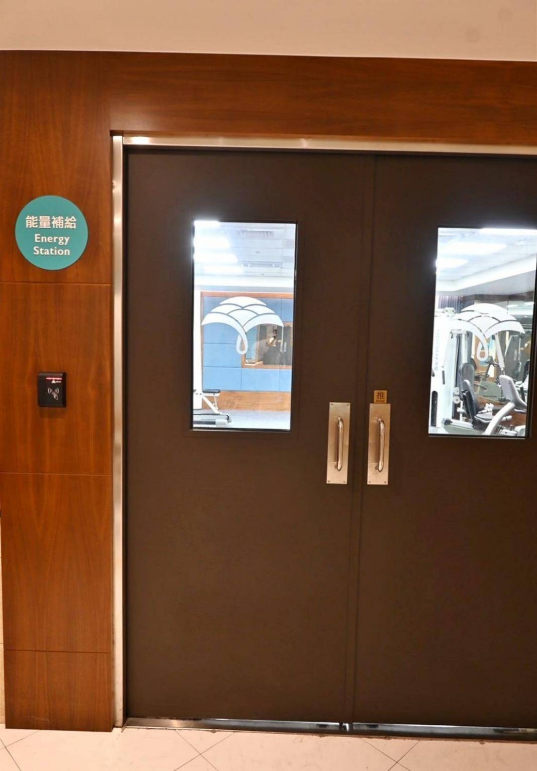 桃園市中壢區住宿推薦｜福容徠旅中壢店｜福容大飯店創建的輕旅品牌，步行至中壢車站僅4分鐘，地理位置絕佳，免費迎賓飲品點心及健身房之福容徠旅中壢店開箱分享！