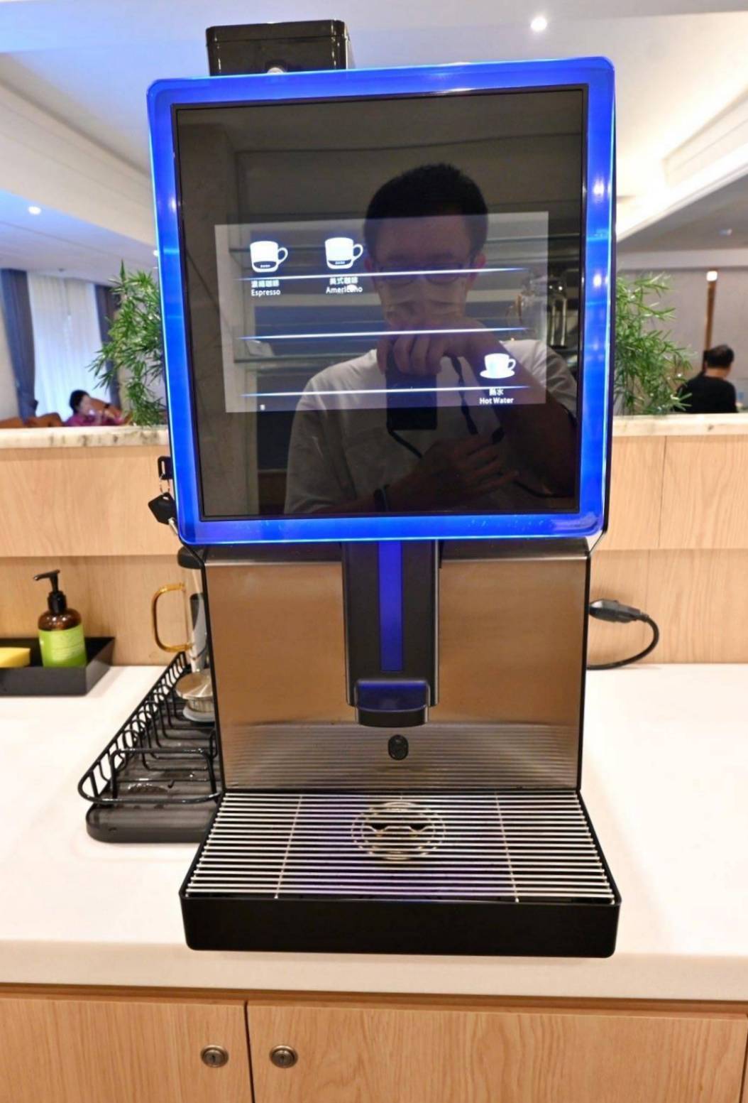 桃園市中壢區住宿推薦｜福容徠旅中壢店｜福容大飯店創建的輕旅品牌，步行至中壢車站僅4分鐘，地理位置絕佳，免費迎賓飲品點心及健身房之福容徠旅中壢店開箱分享！