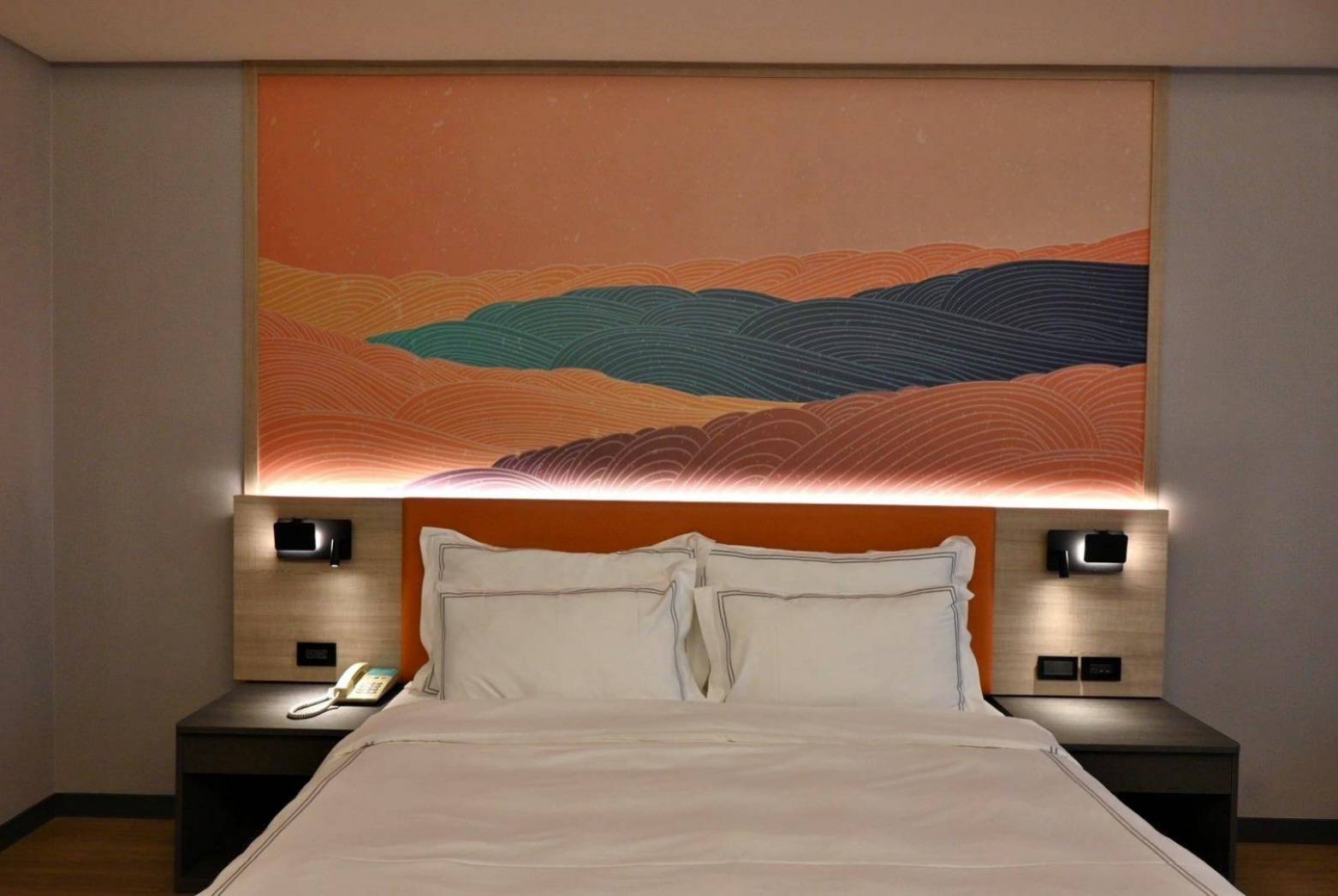 桃園市中壢區住宿推薦｜福容徠旅中壢店｜福容大飯店創建的輕旅品牌，步行至中壢車站僅4分鐘，地理位置絕佳，免費迎賓飲品點心及健身房之福容徠旅中壢店開箱分享！