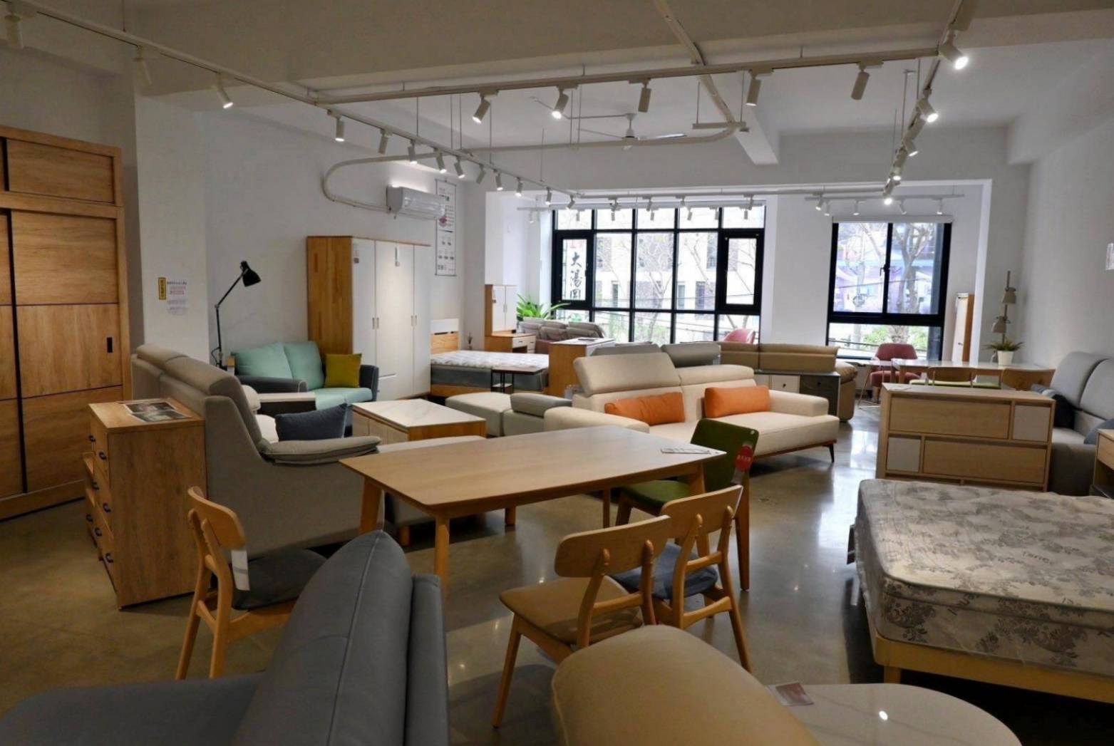 苗栗家具推薦|億家具批發倉庫苗栗店|台灣製造平價精品家具,工廠直營客製化沙發,人人可享批發價,創造舒適品味居家環境! - 第30張圖 苗栗家具推薦|億家具批發倉庫苗栗店|台灣製造平價精品家具,工廠直營客製化沙發,人人可享批發價,創造舒適品味居家環境!