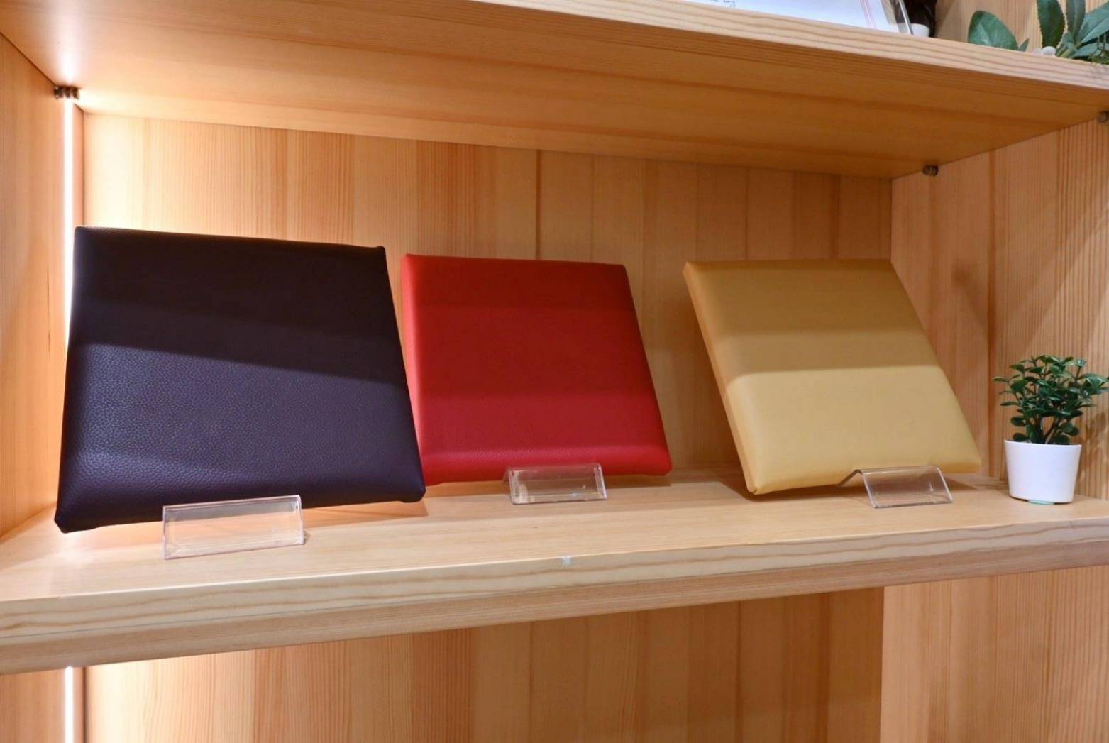 樓梯升降椅設備推薦｜羅布森樓梯升降椅｜樓梯升降椅第一品牌，MIT精品上下樓好幫手，台製升降椅安心有保障，全台各地免費預約評估，提供短期使用租賃方案之羅布森彎軌型樓梯升降椅體驗分享！