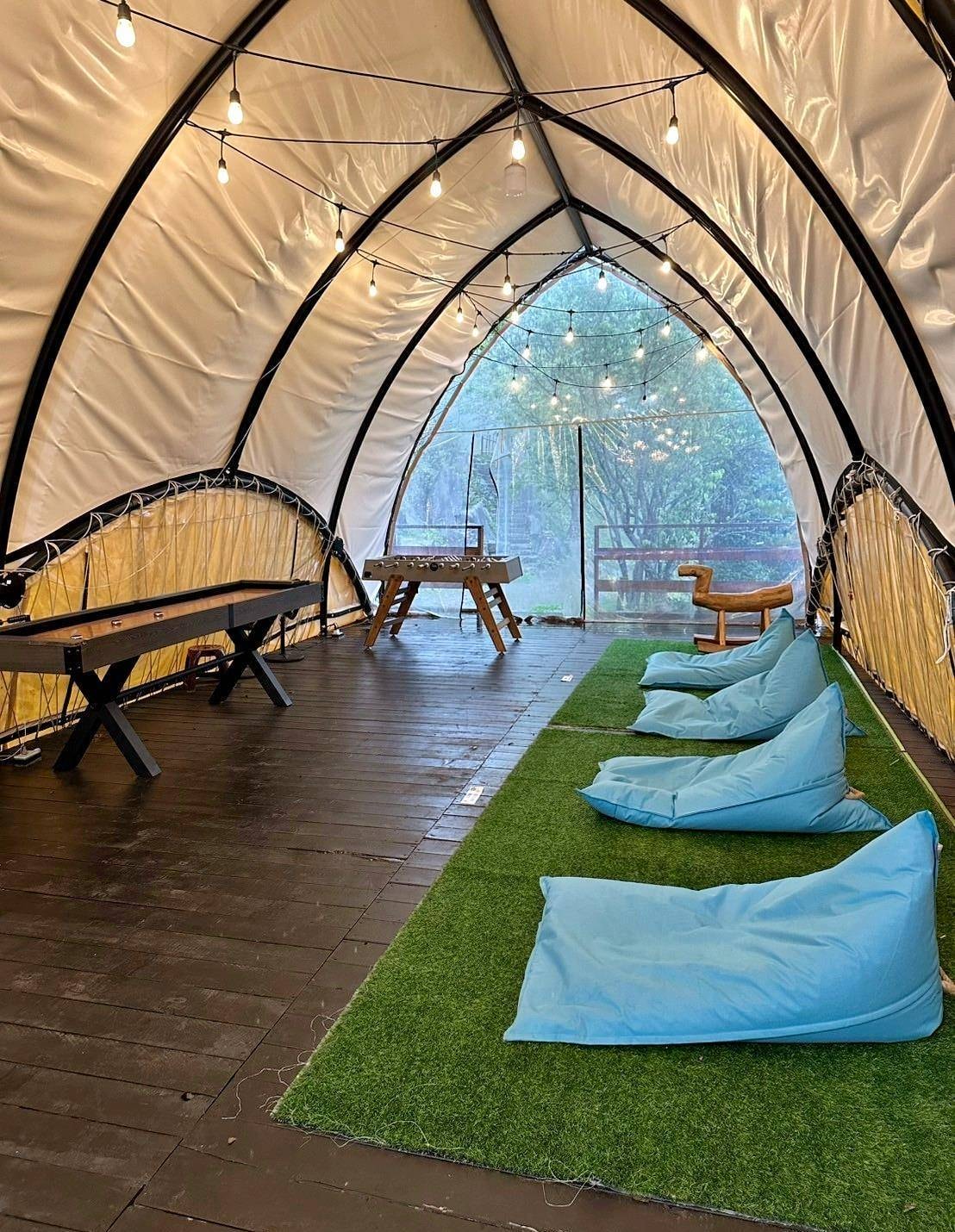 新竹縣尖石鄉露營推薦｜星空漫漫Starry Sky｜夜宿輕帳篷，林木蒼蒼花草扶疏，適合各年齡層之懶人露營入住心得分享！