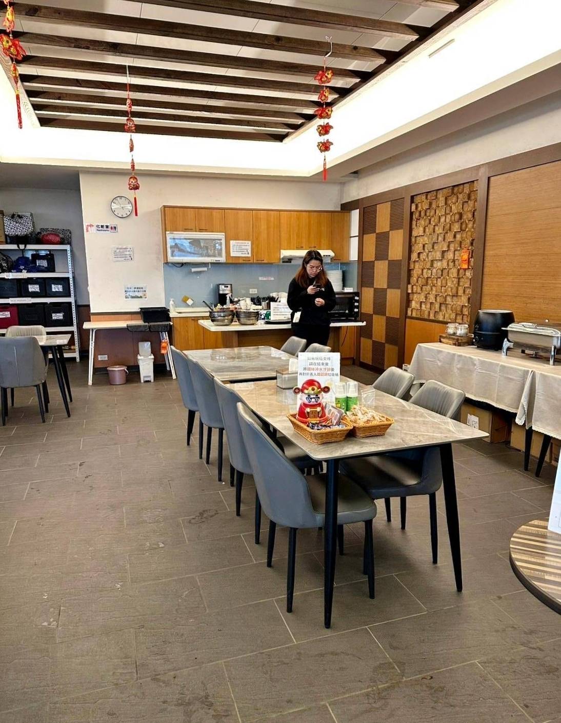 新竹縣尖石鄉露營推薦｜星空漫漫Starry Sky｜夜宿輕帳篷，林木蒼蒼花草扶疏，適合各年齡層之懶人露營入住心得分享！