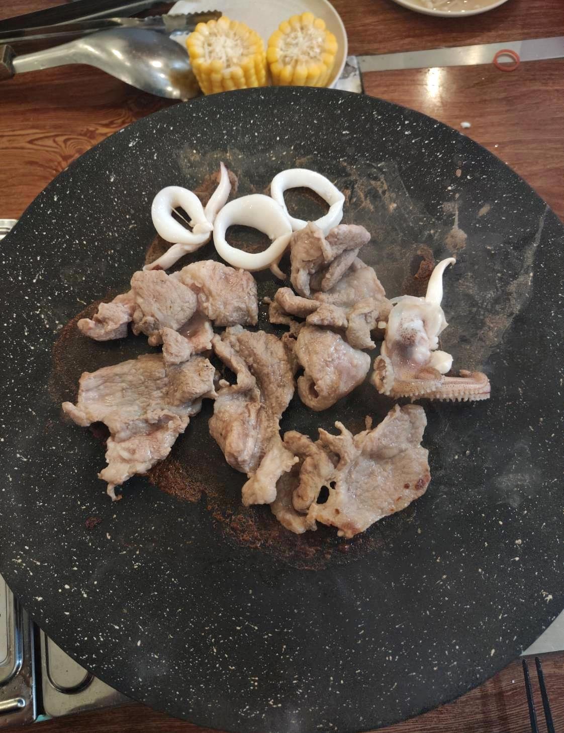 新竹縣尖石鄉露營推薦｜星空漫漫Starry Sky｜夜宿輕帳篷，林木蒼蒼花草扶疏，適合各年齡層之懶人露營入住心得分享！