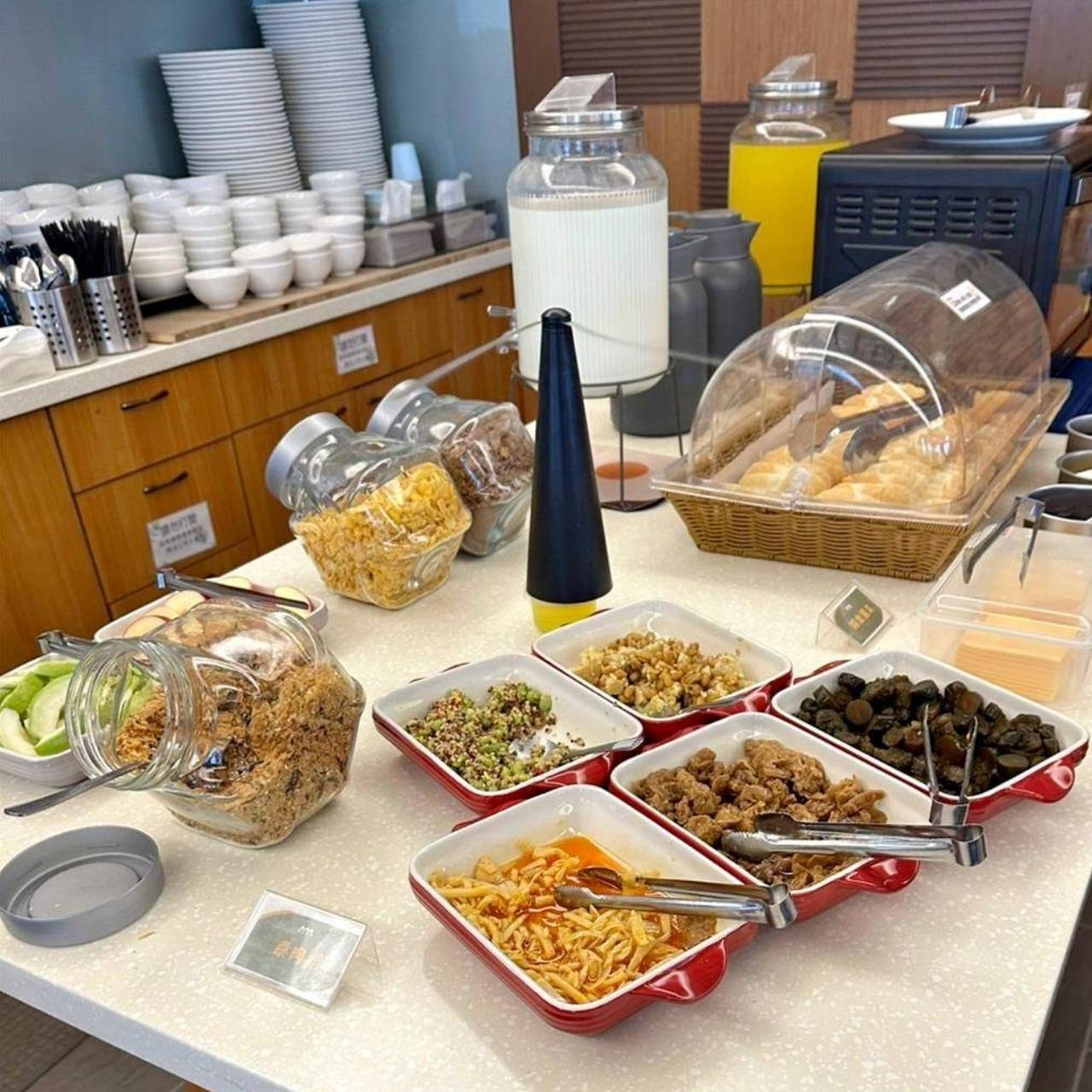 新竹縣尖石鄉露營推薦｜星空漫漫Starry Sky｜夜宿輕帳篷，林木蒼蒼花草扶疏，適合各年齡層之懶人露營入住心得分享！