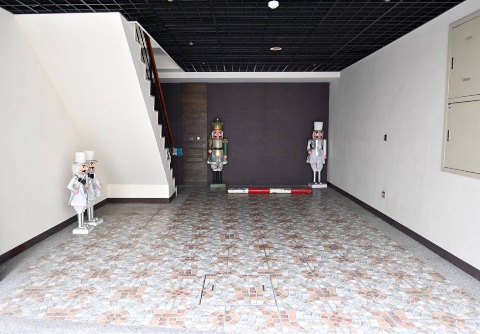 台中市南屯區住宿推薦｜台中芭蕾城堡酒店｜人與自然和諧共生的空間設計，踏入房間處處藏著驚喜，一泊一食，沉浸於靜謐自在氛圍中，芭蕾城堡酒店開箱分享！