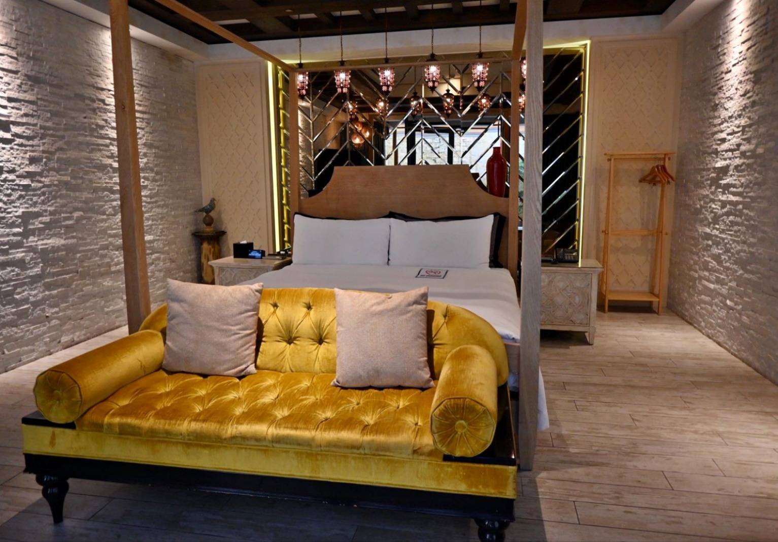 台中市南屯區住宿推薦｜台中芭蕾城堡酒店｜人與自然和諧共生的空間設計，踏入房間處處藏著驚喜，一泊一食，沉浸於靜謐自在氛圍中，芭蕾城堡酒店開箱分享！